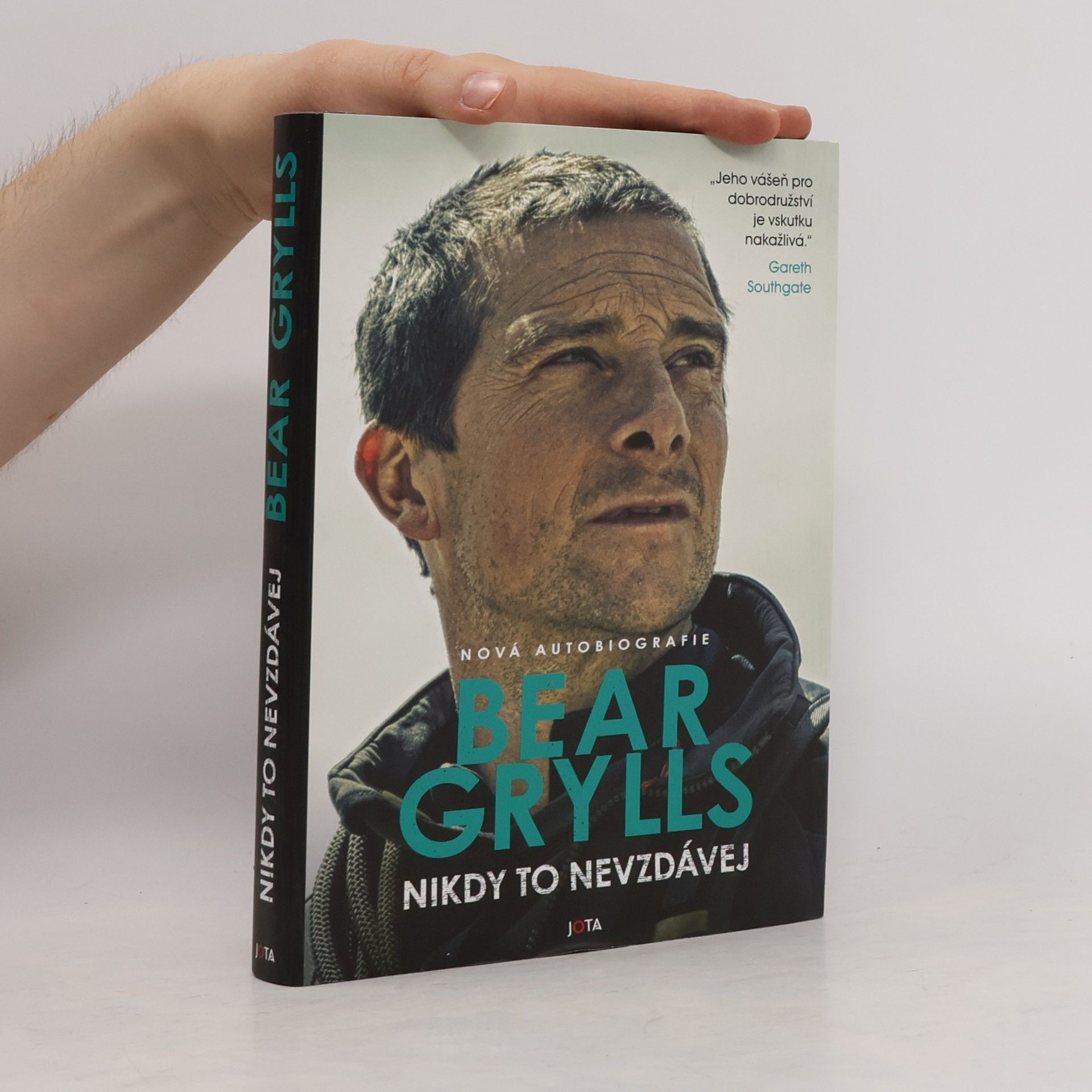 Bear Grylls Nikdy to nevzdávej