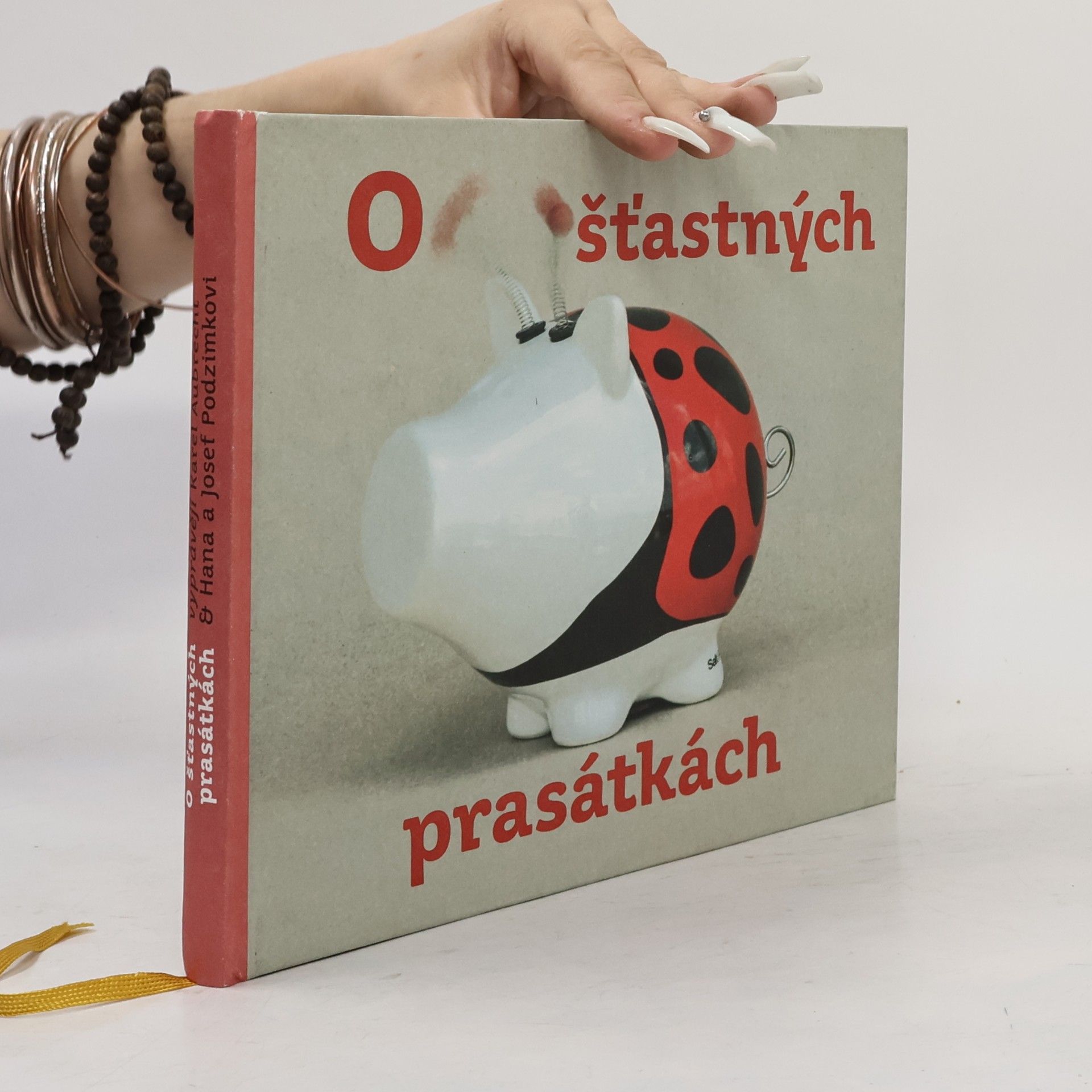 Hana Podzimková O šťastných prasátkách