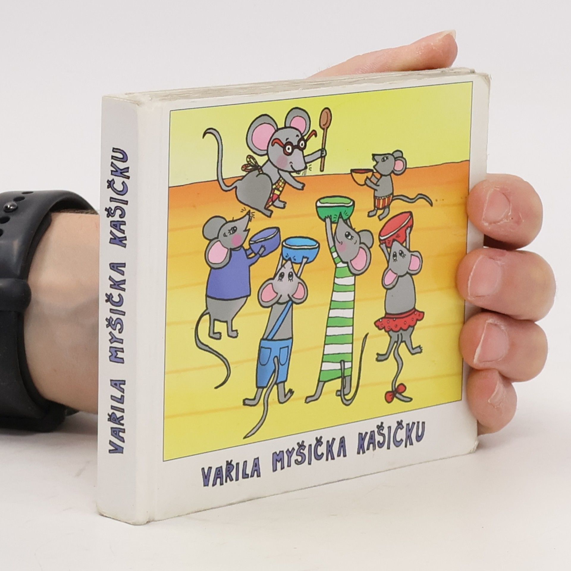 Jana Semelková Vařila myšička kašičku