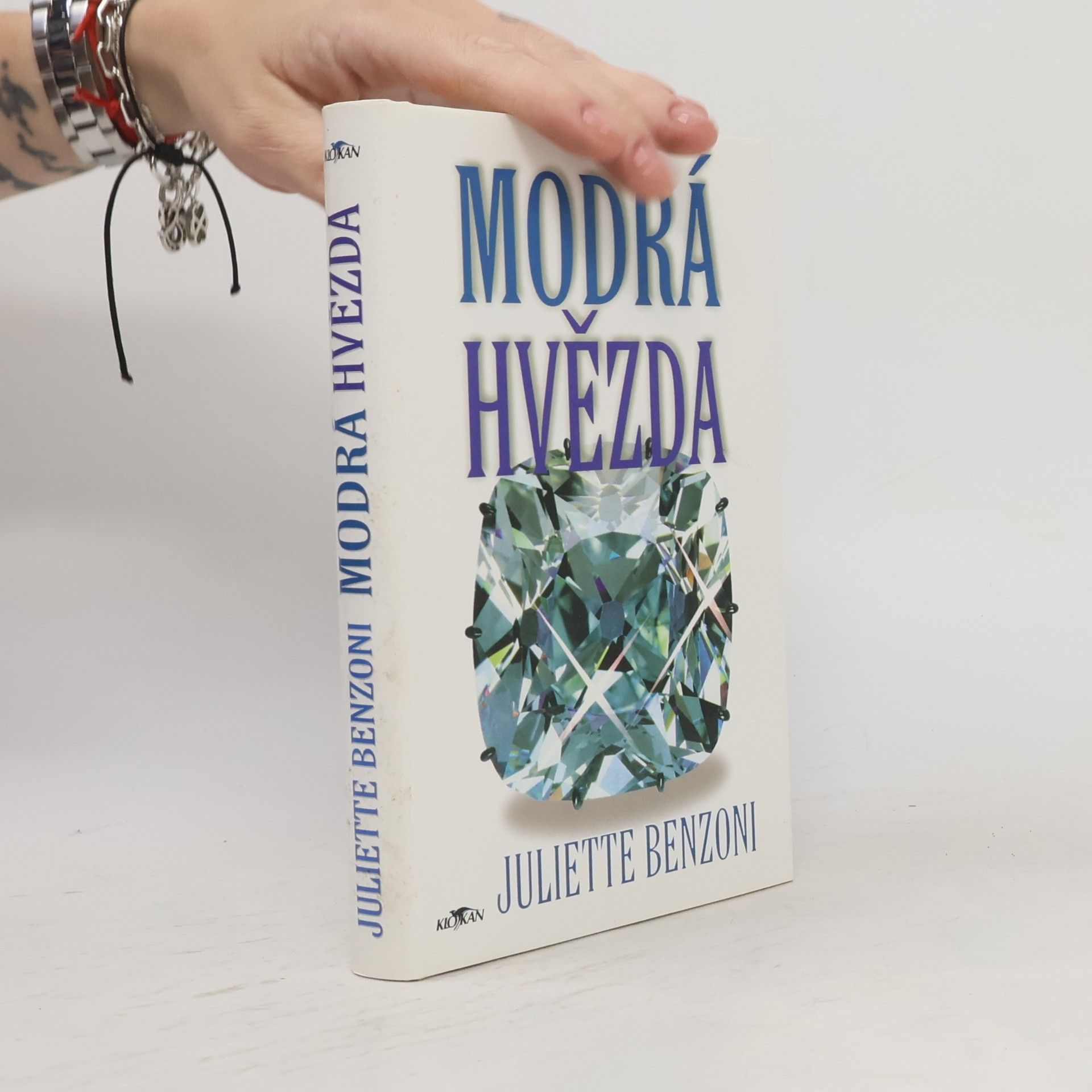 Juliette Benzoni Modrá hvězda