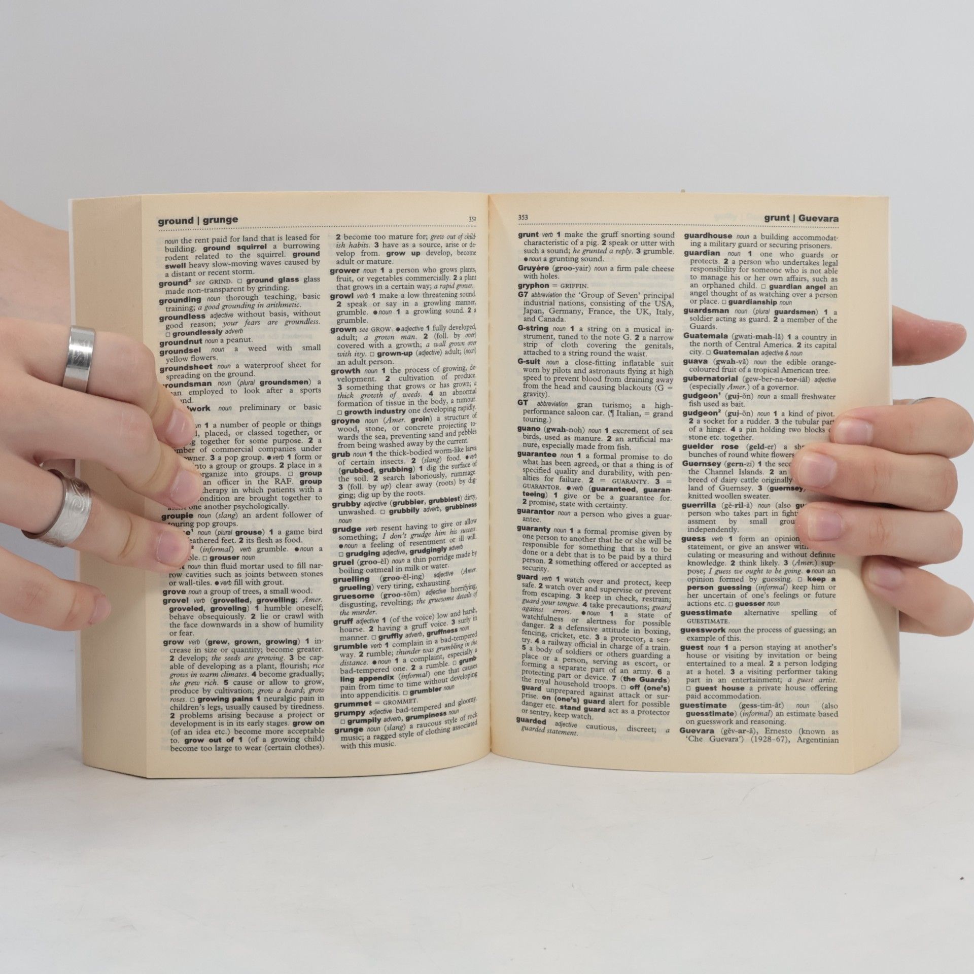Autorenkollektiv The Oxford paperback dictionary