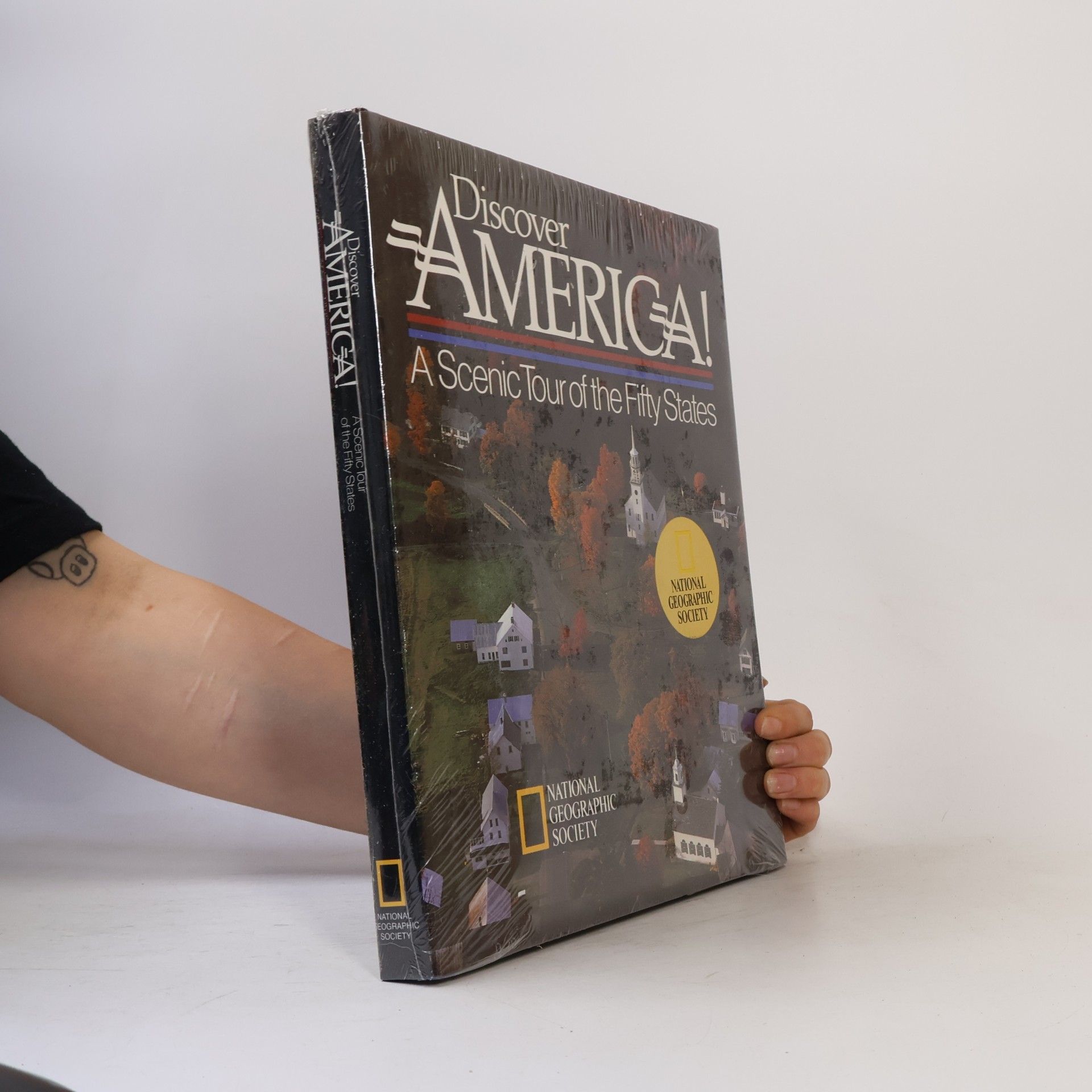 Carol Bittig Lutyk Discover America! A Scenic Tour of the Fifty States