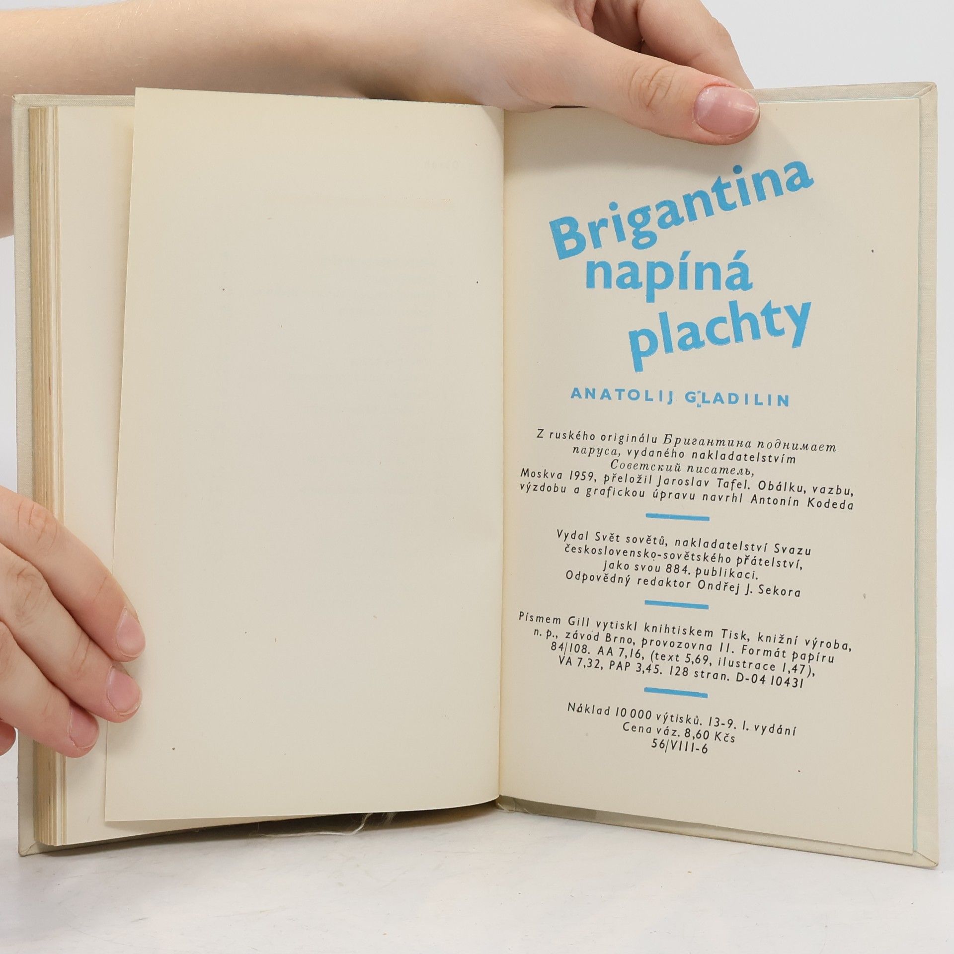 Anatolij Tichonovič Gladilin Brigantina napíná plachty
