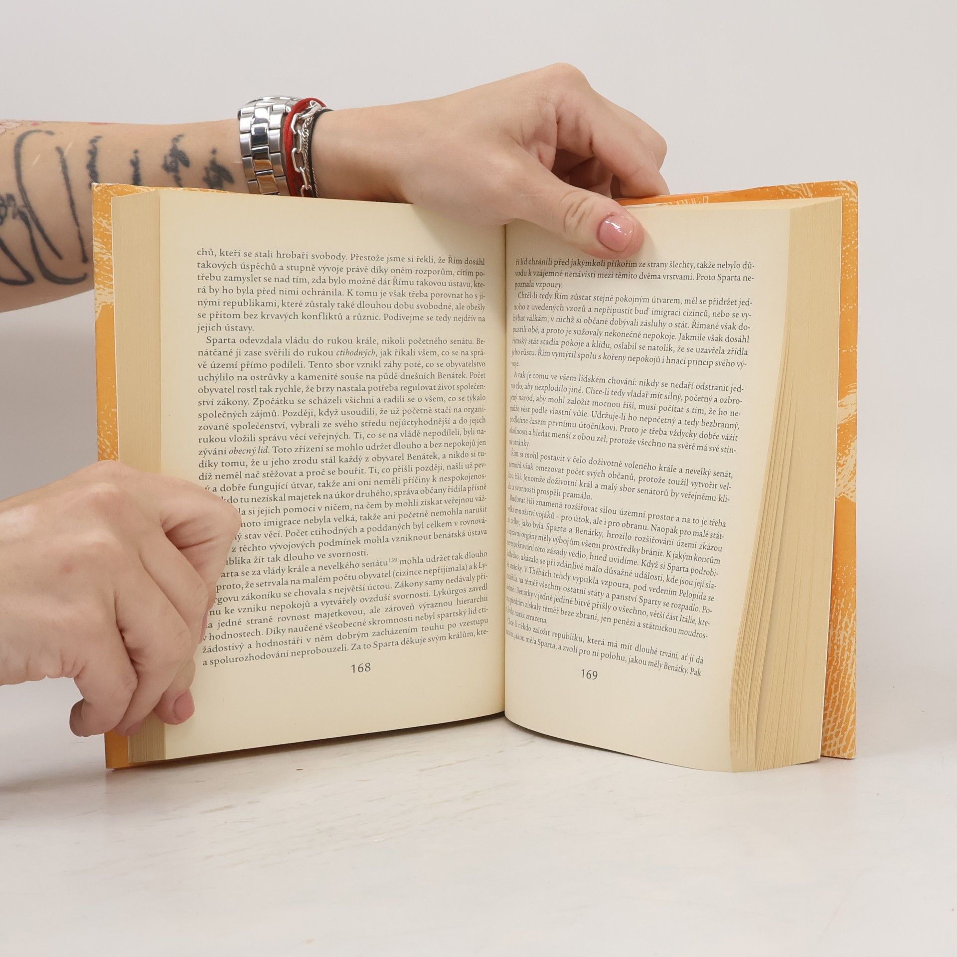 Niccolò Machiavelli Úvahy o vládnutí a o vojenství