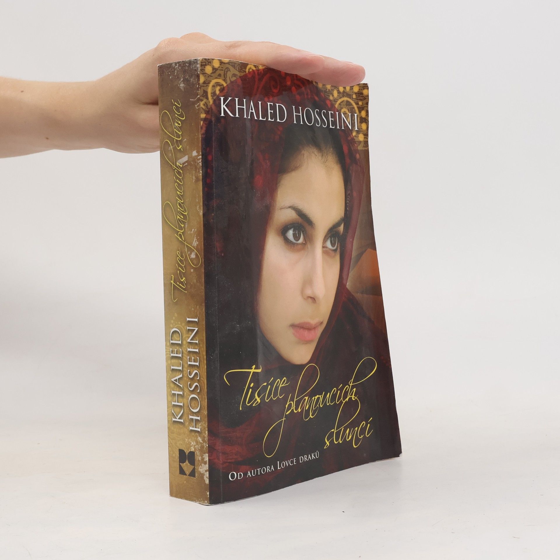 Khaled Hosseini Tisíce planoucích sluncí
