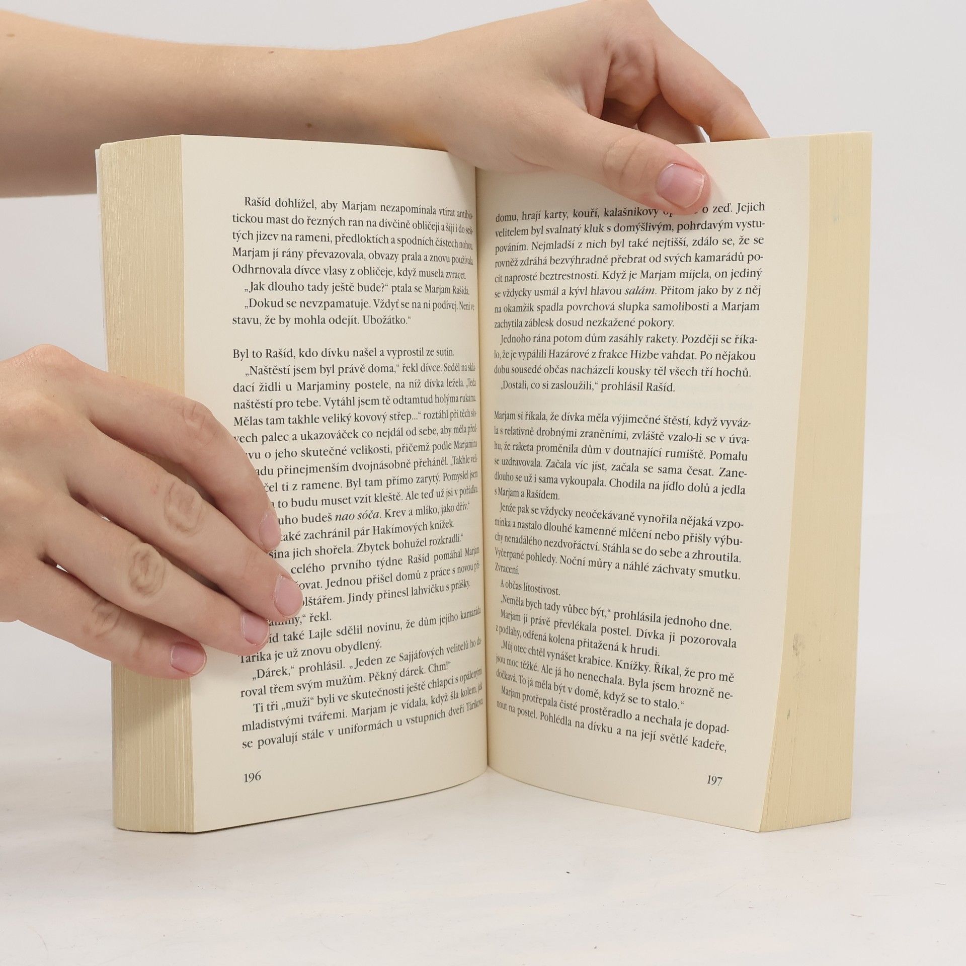 Khaled Hosseini Tisíce planoucích sluncí