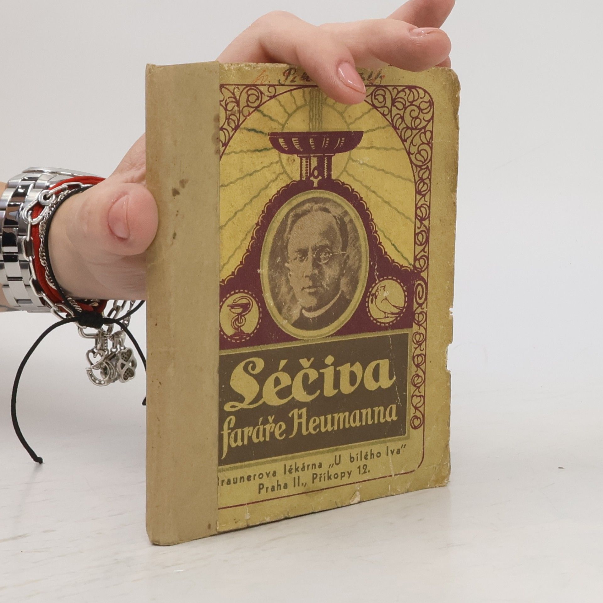 Various authors Léčebná kniha faráře Heumanna