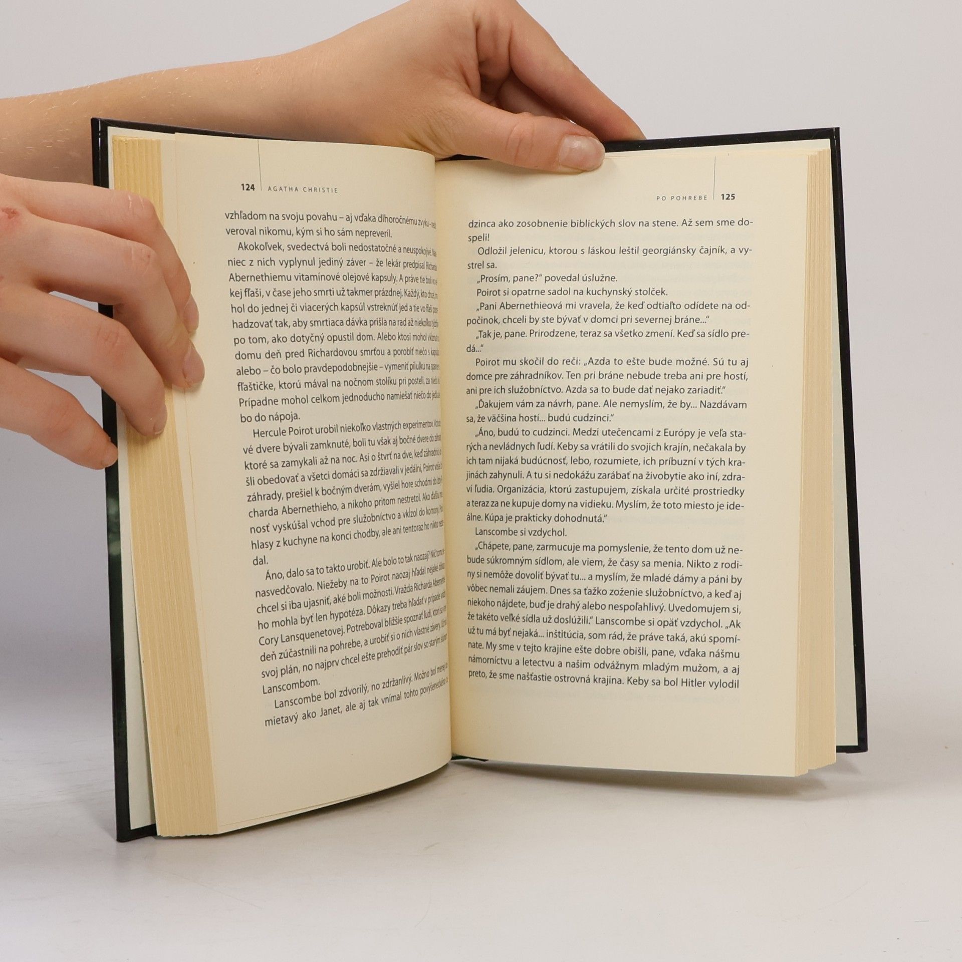 Agatha Christie Po pohrebe