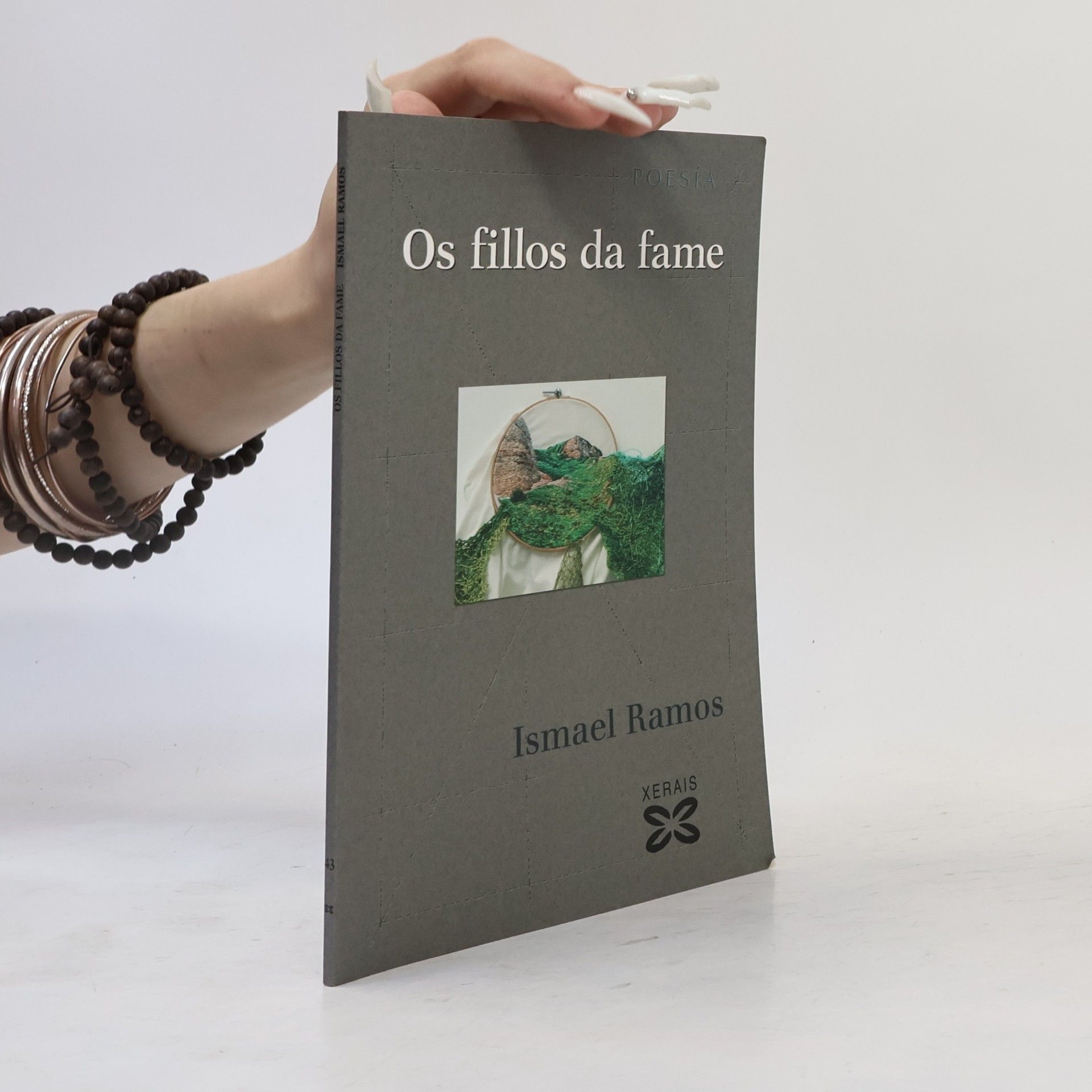 Poesía - 43: Os fillos da fame