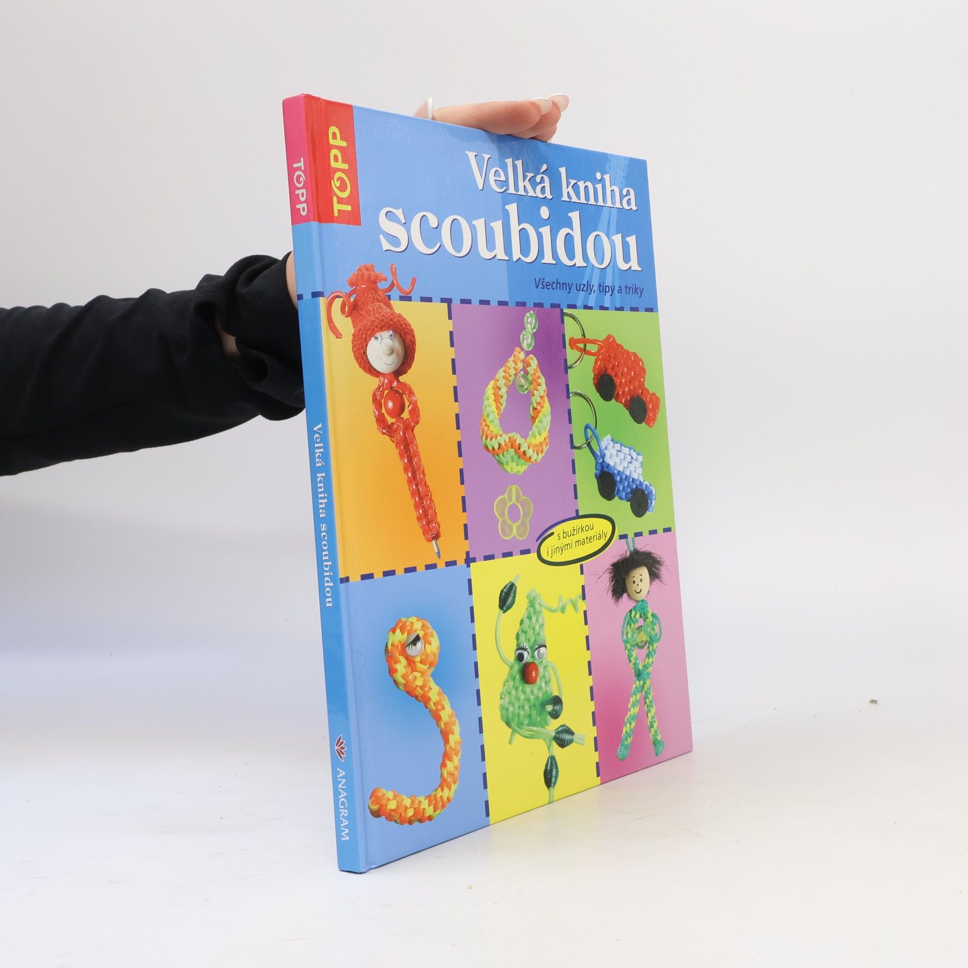 Inge Walz Velká kniha scoubidou: Všechny uzly, tipy a triky
