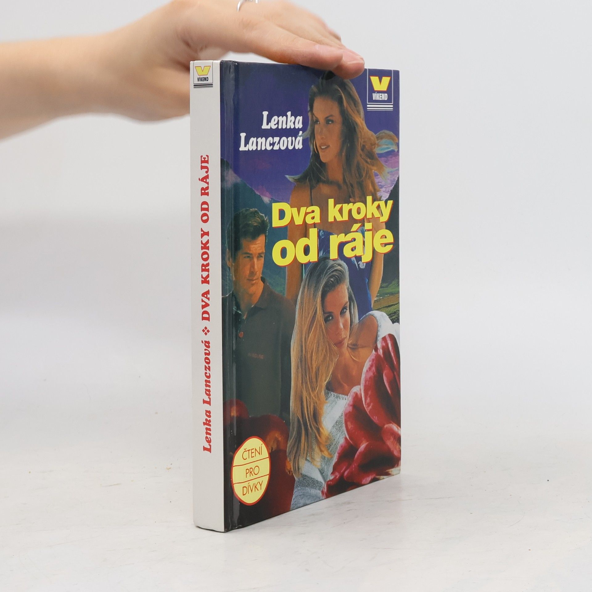 Lenka Lanczová Dva kroky od ráje