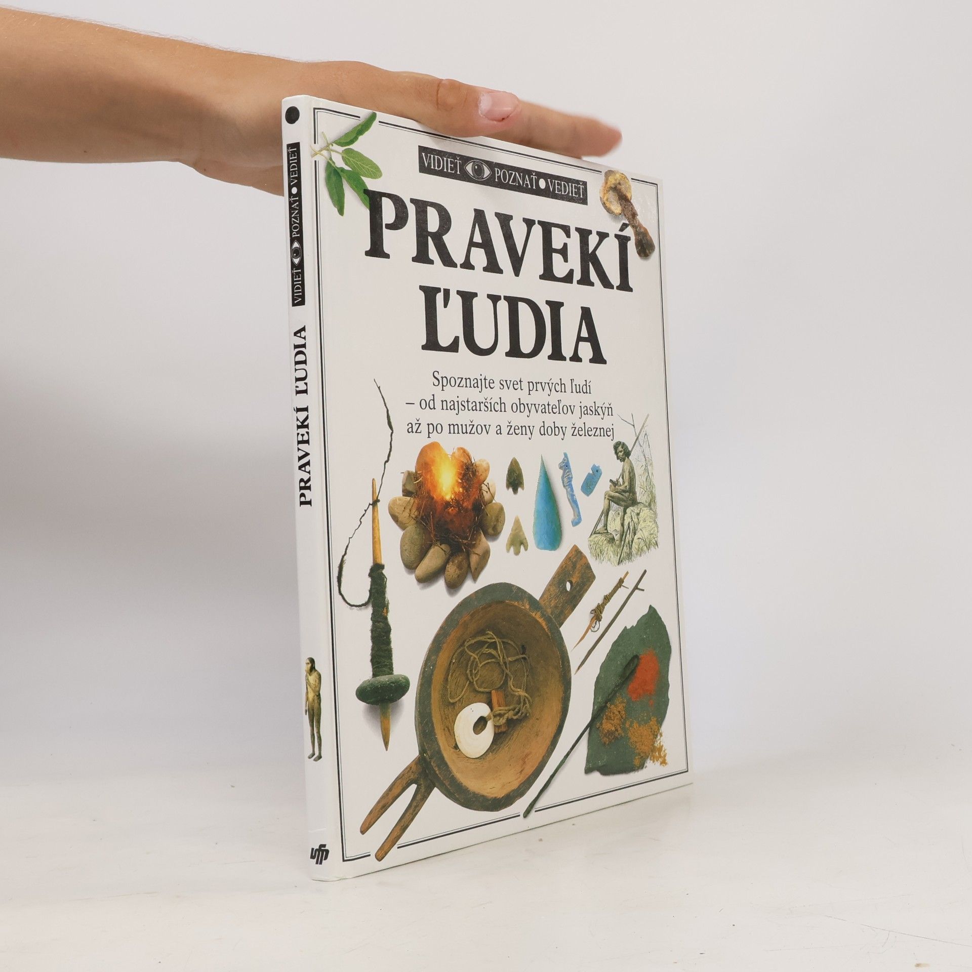 Kolektív autorov Pravekí ľudia