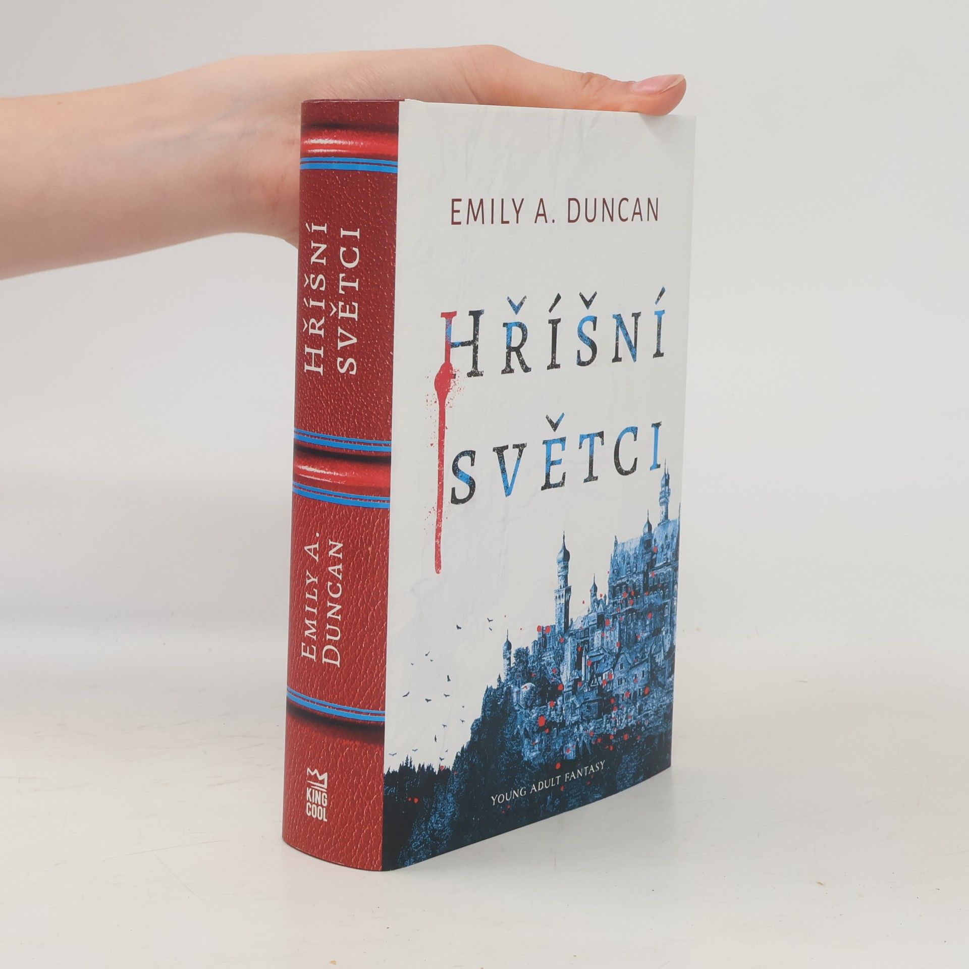 Emily A. Duncan Hříšní světci