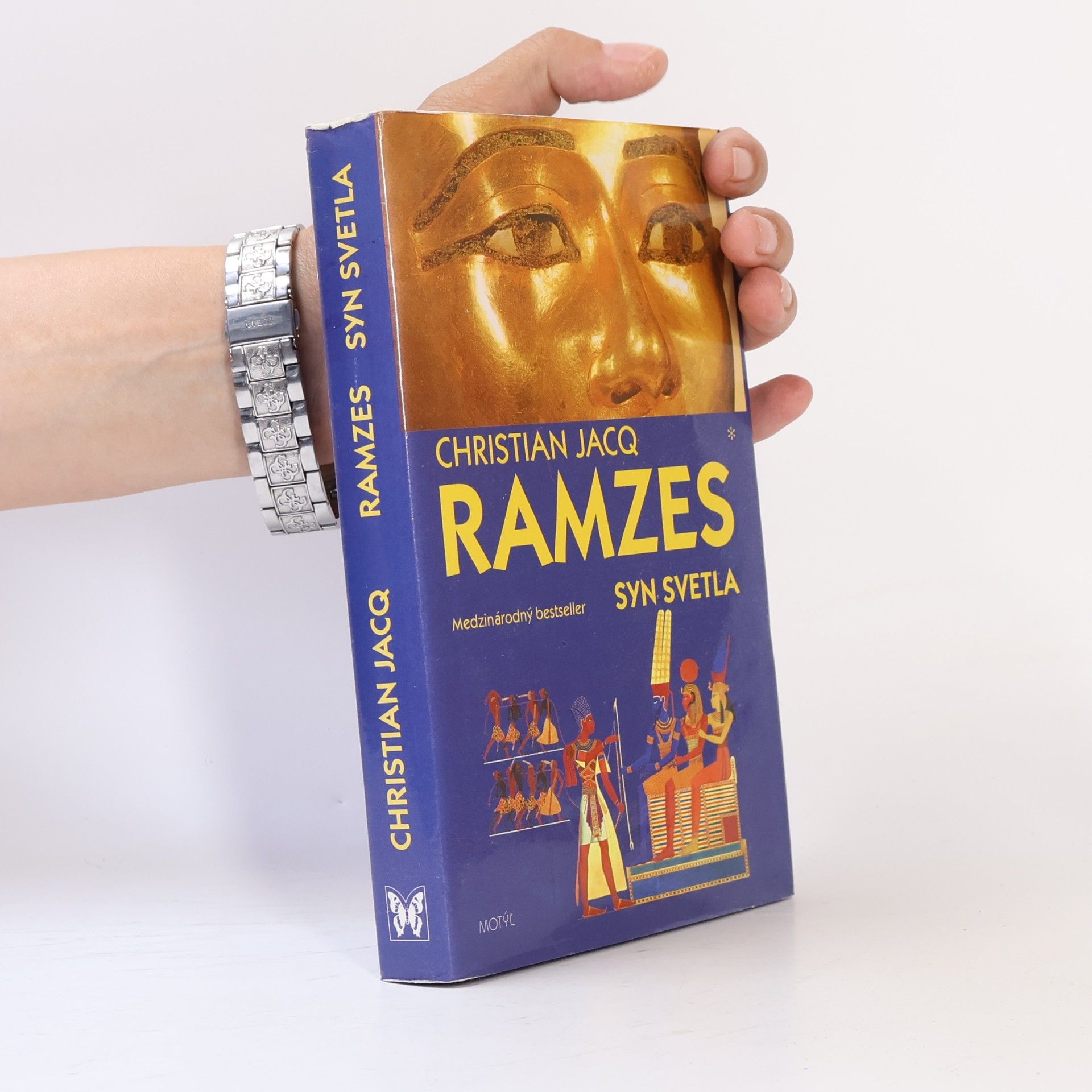 Christian Jacq Ramzes. Syn svetla