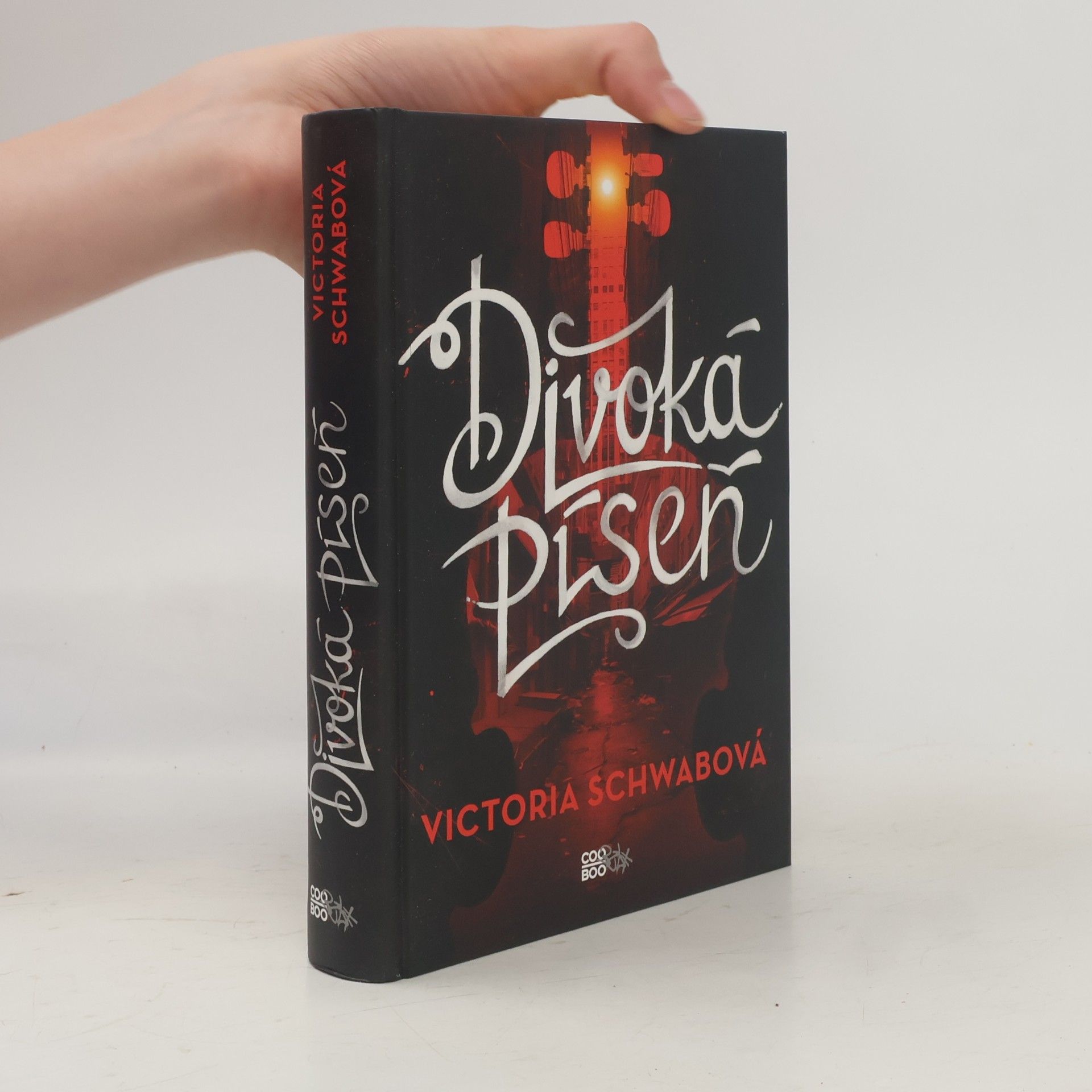 V. E. Schwab Divoká píseň