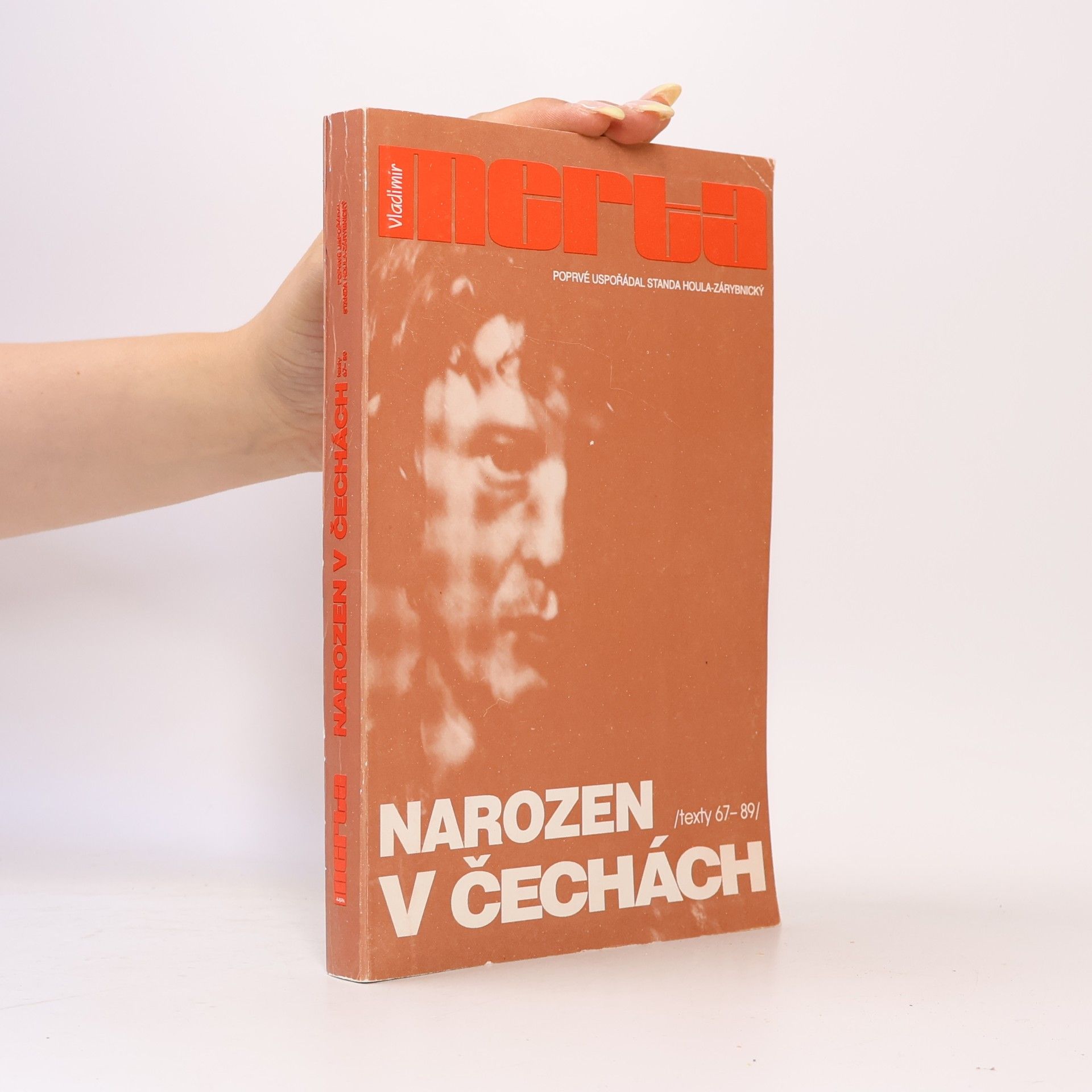 Narozen v Čechách