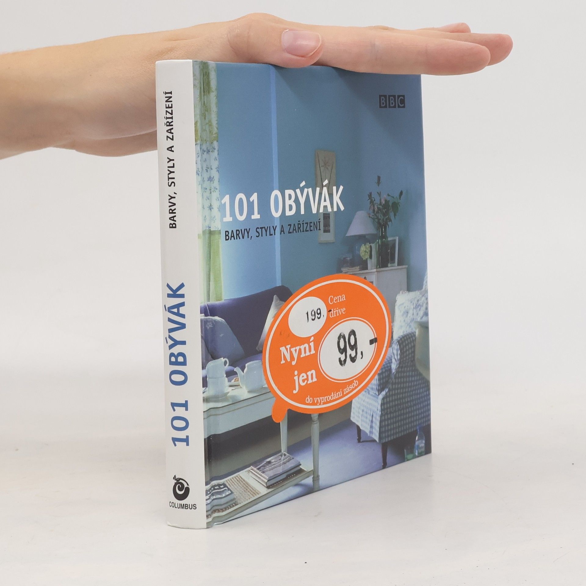 Julie Savill 101 obývák. Barvy, styly a zařízení