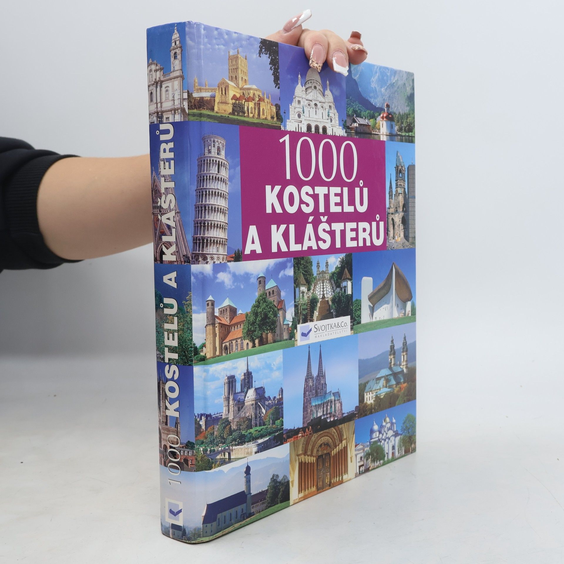 Various authors 1000 kostelů a klášterů