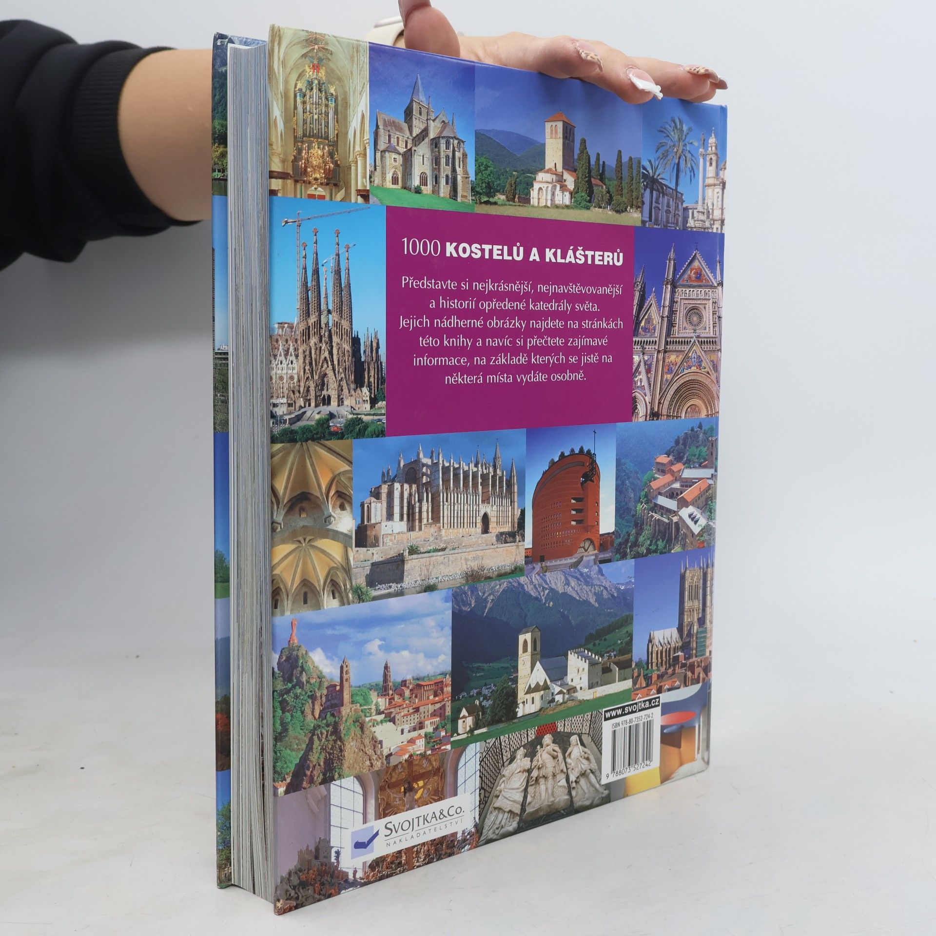 Various authors 1000 kostelů a klášterů