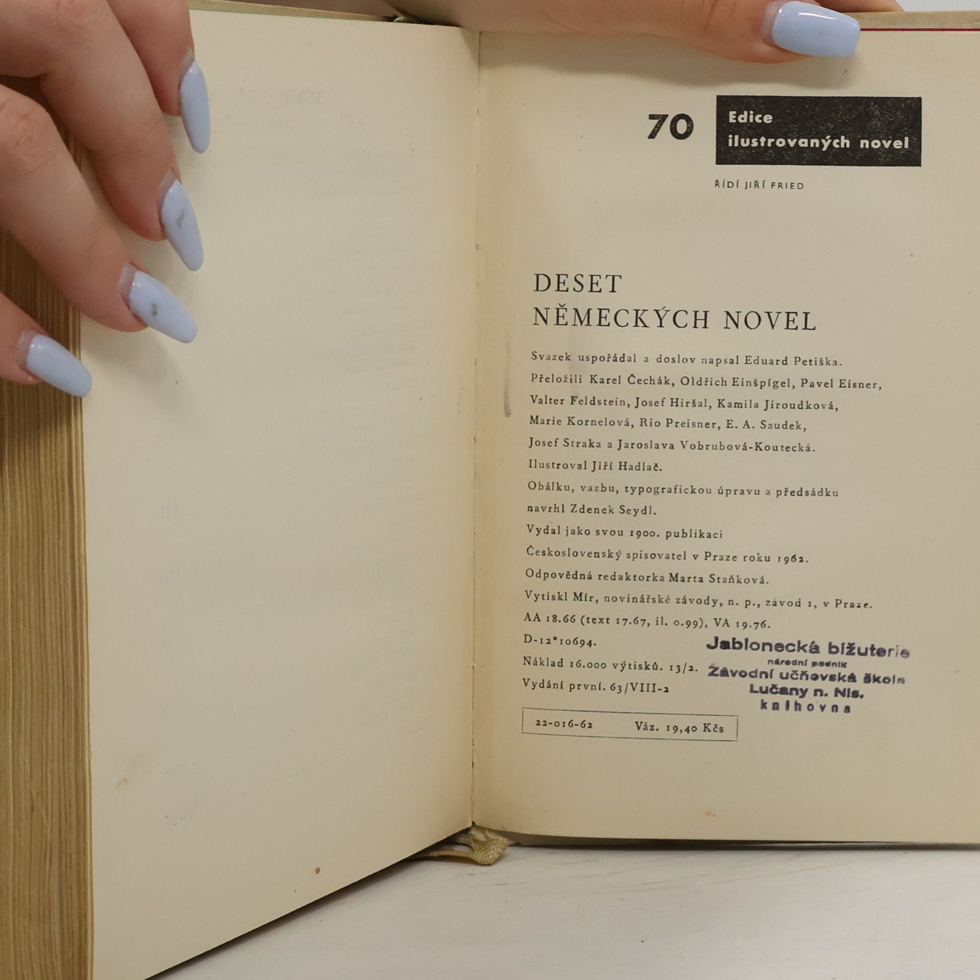 Autorenkollektiv Deset německých novel