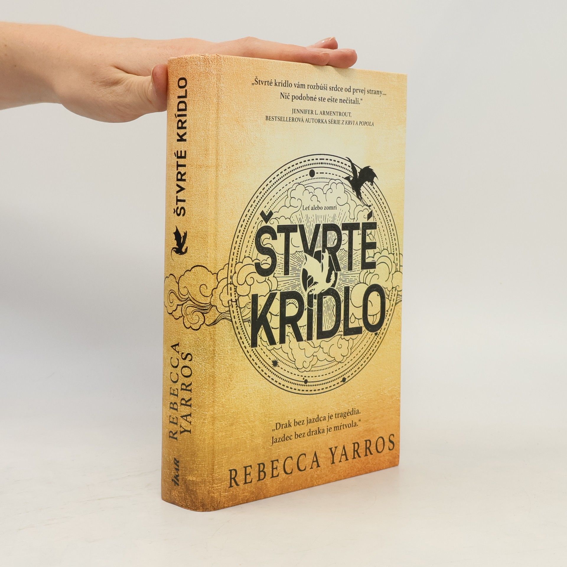 Rebecca Yarros Štvrté krídlo