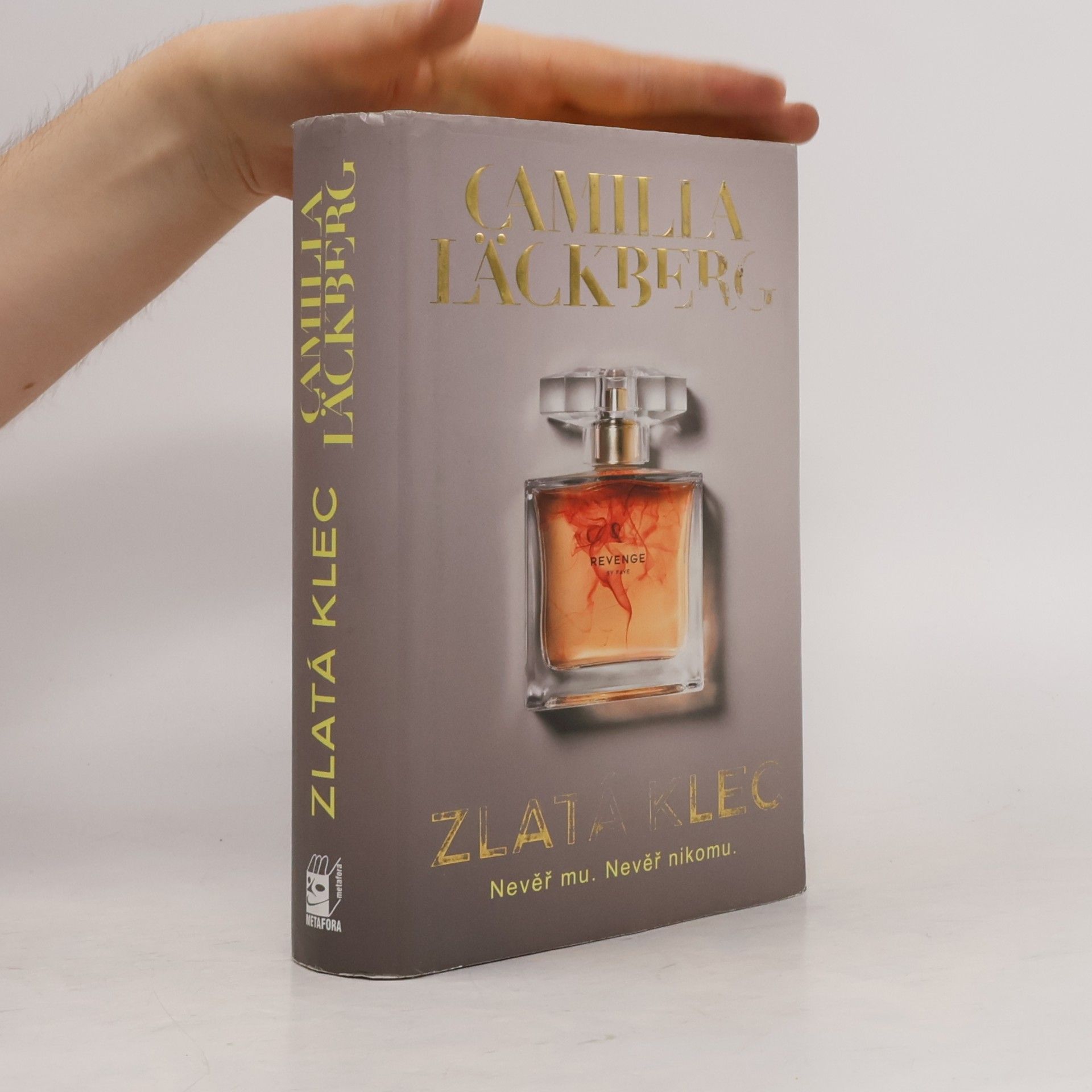 Camilla Läckberg Zlatá klec