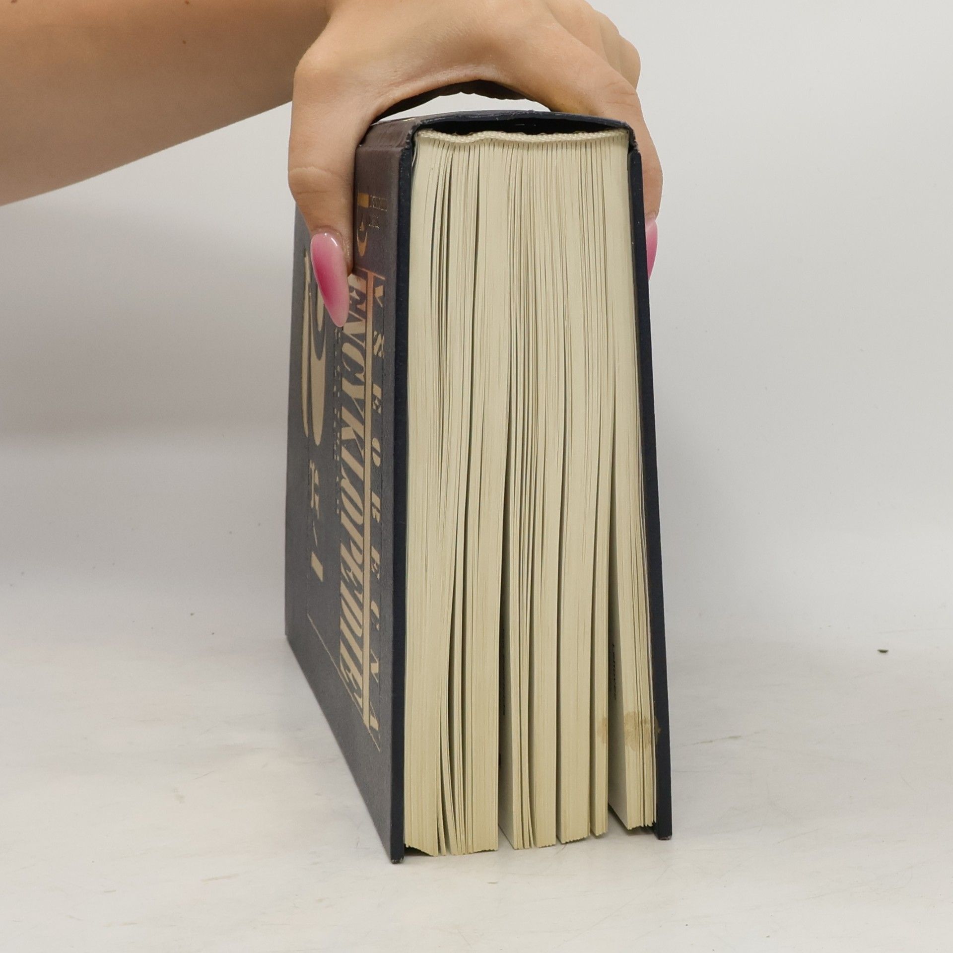 Autores varios Všeobecná encyklopedie ve čtyřech svazcích 2. g-l