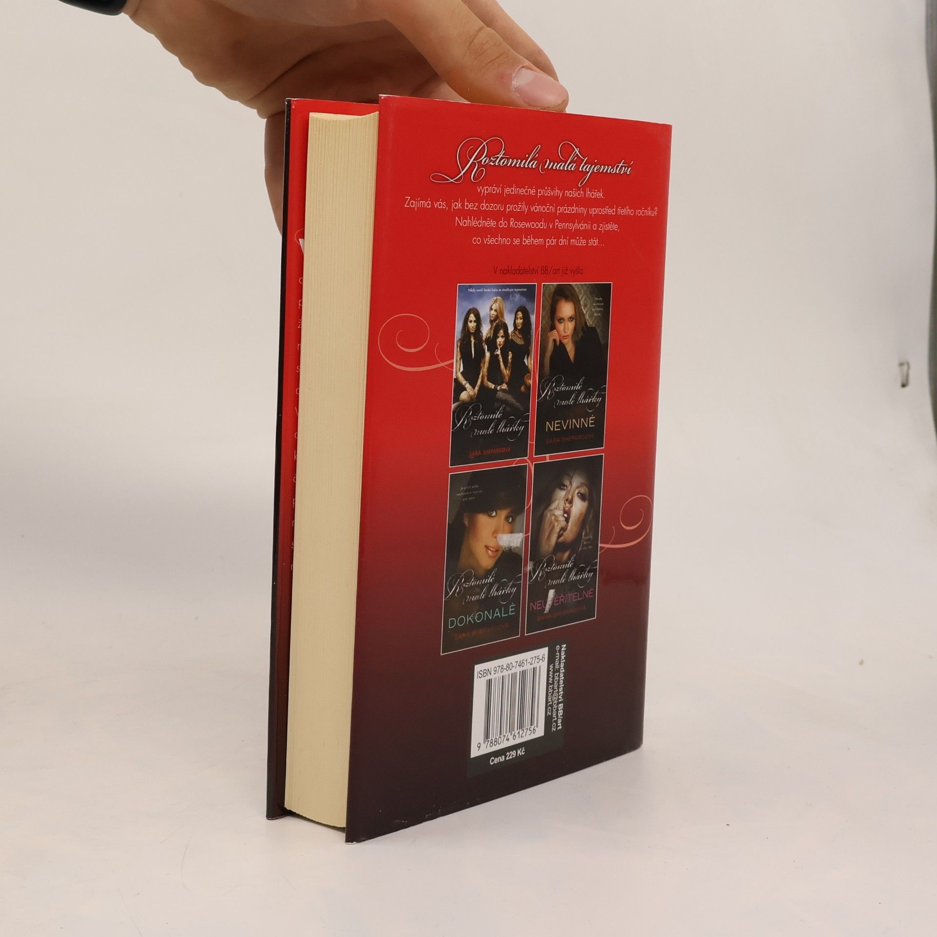 Sara Shepard Roztomilá malá tajemství