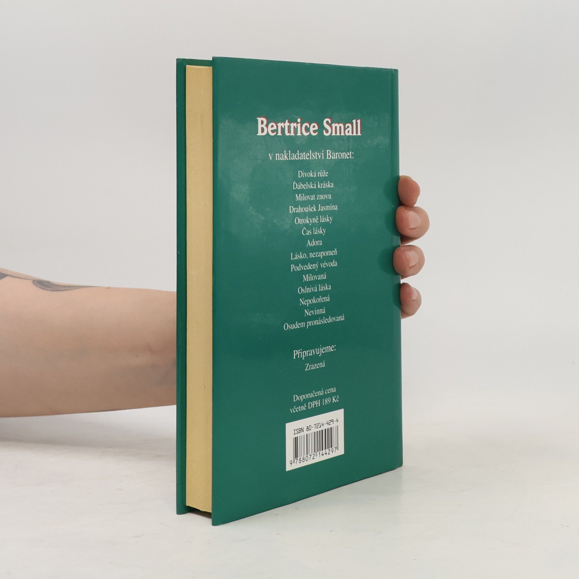 Bertrice Small Osudem pronásledovaná