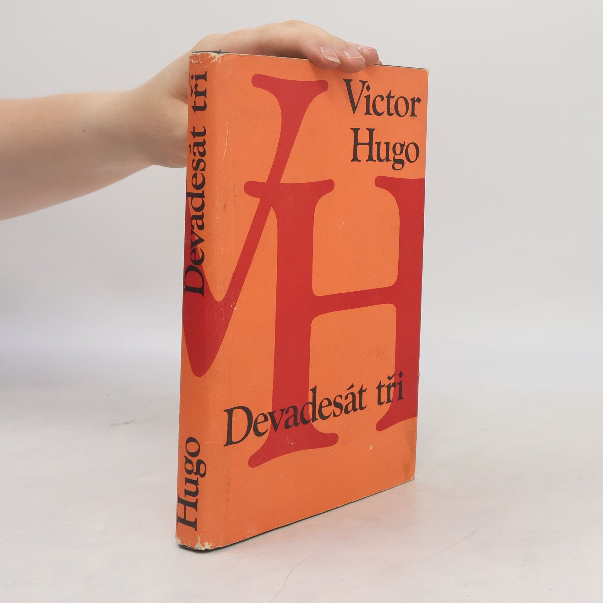 Victor Hugo Devadesát tři