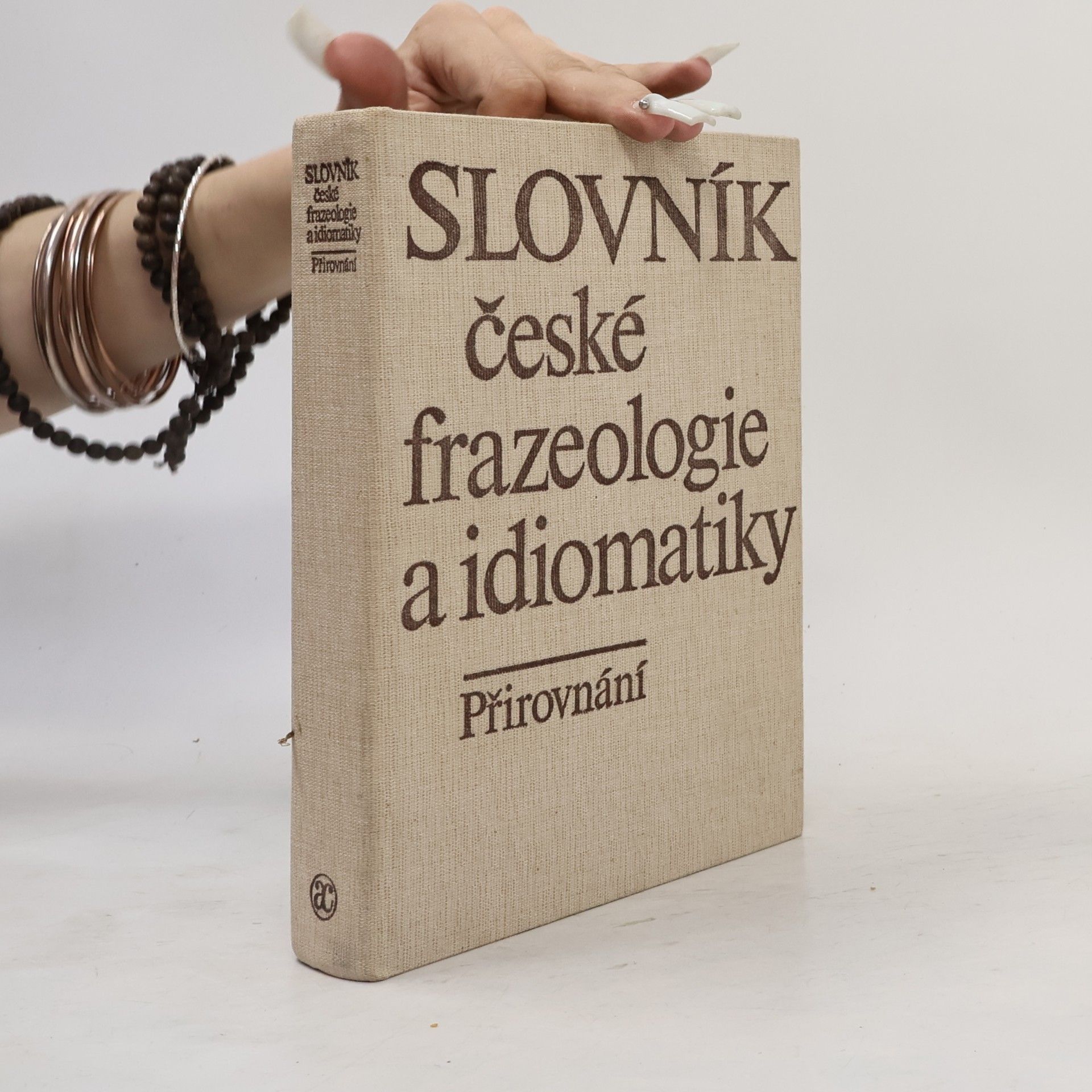 Slovník české frazeologie a idiomatiky. Přirovnání