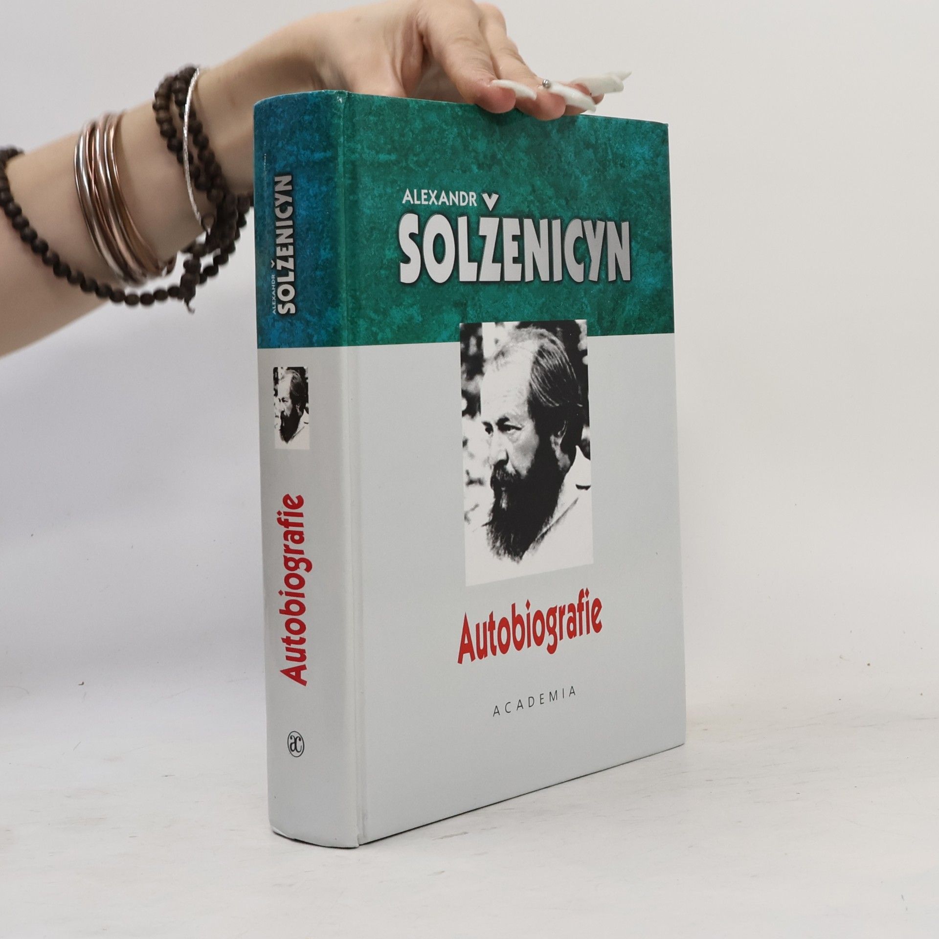 Alexandr Isajevič Solženicyn Trkalo se tele s dubem. Autobiografie