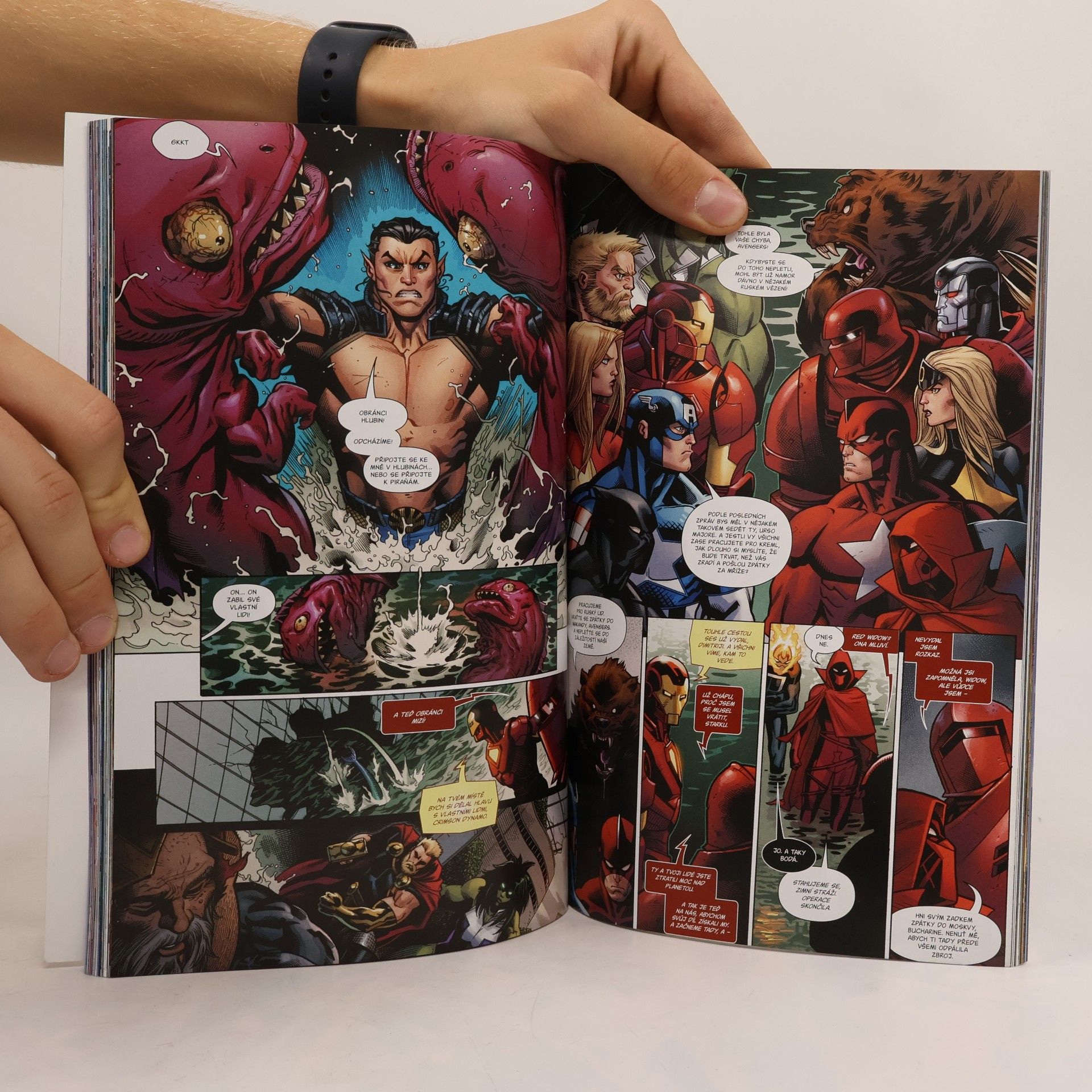 Jason Aaron Avengers. Světové turné