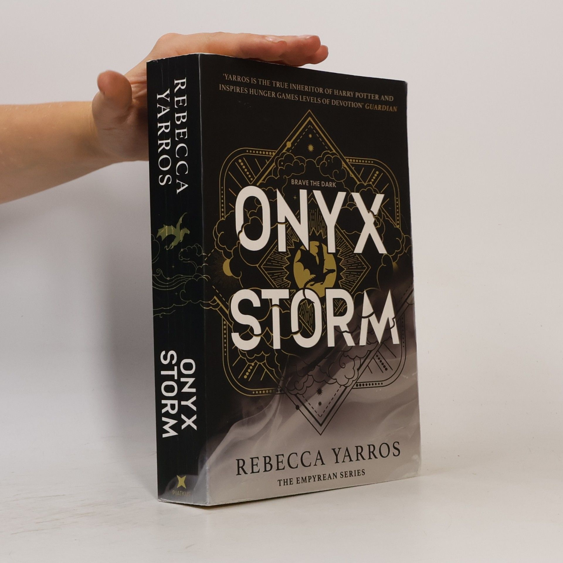 Rebecca Yarros Onyx Storm