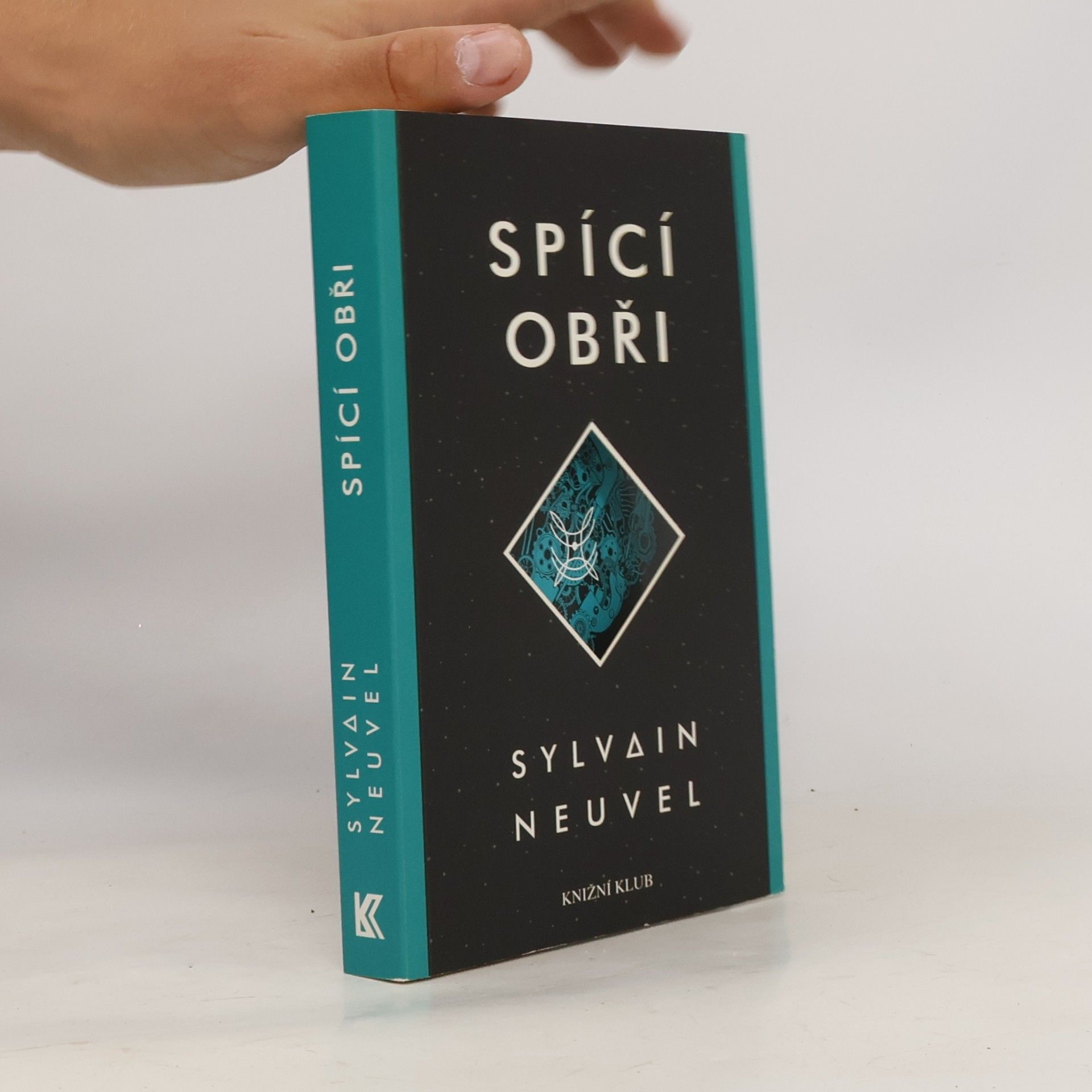 Sylvain Neuvel Spící obři
