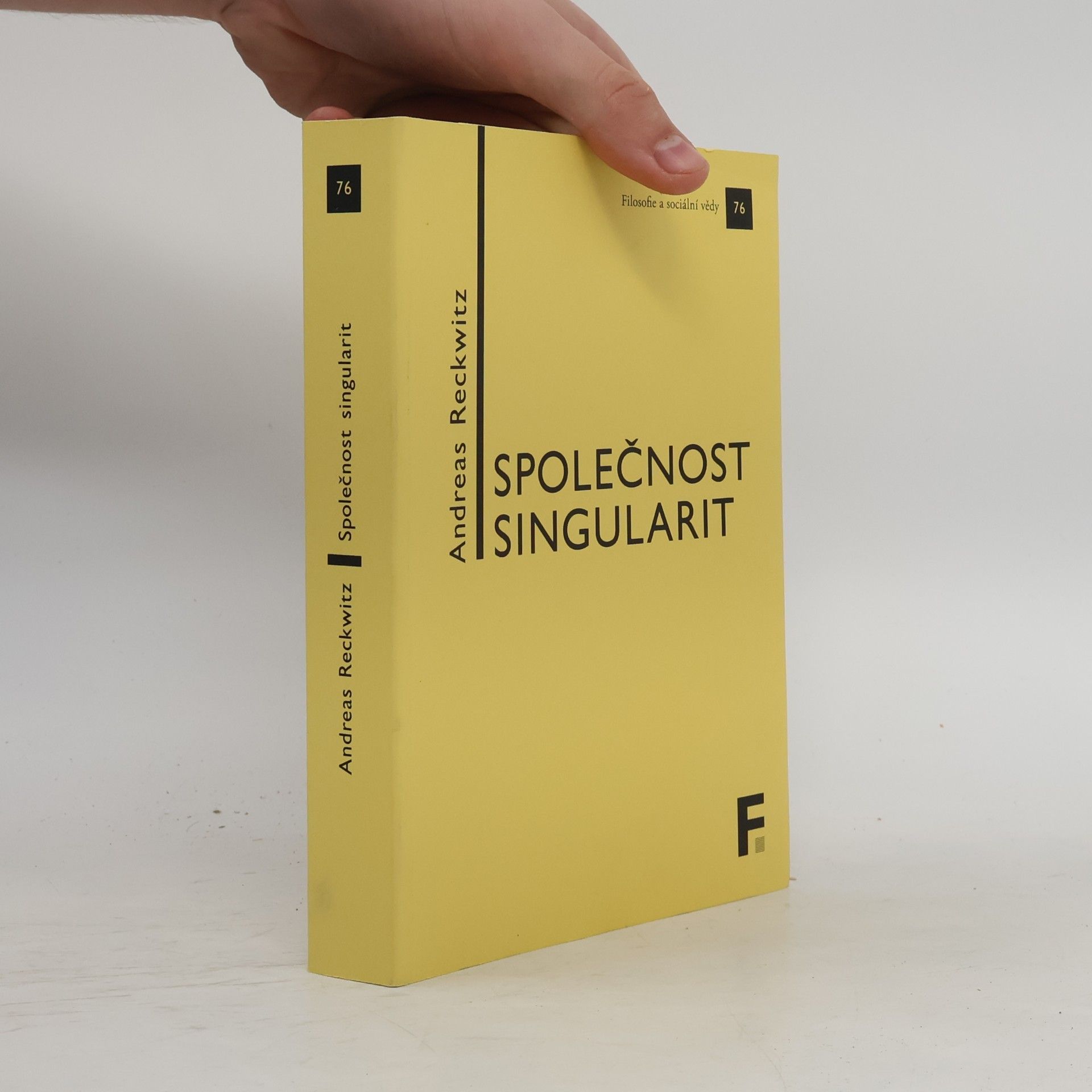 Společnost singularit 76