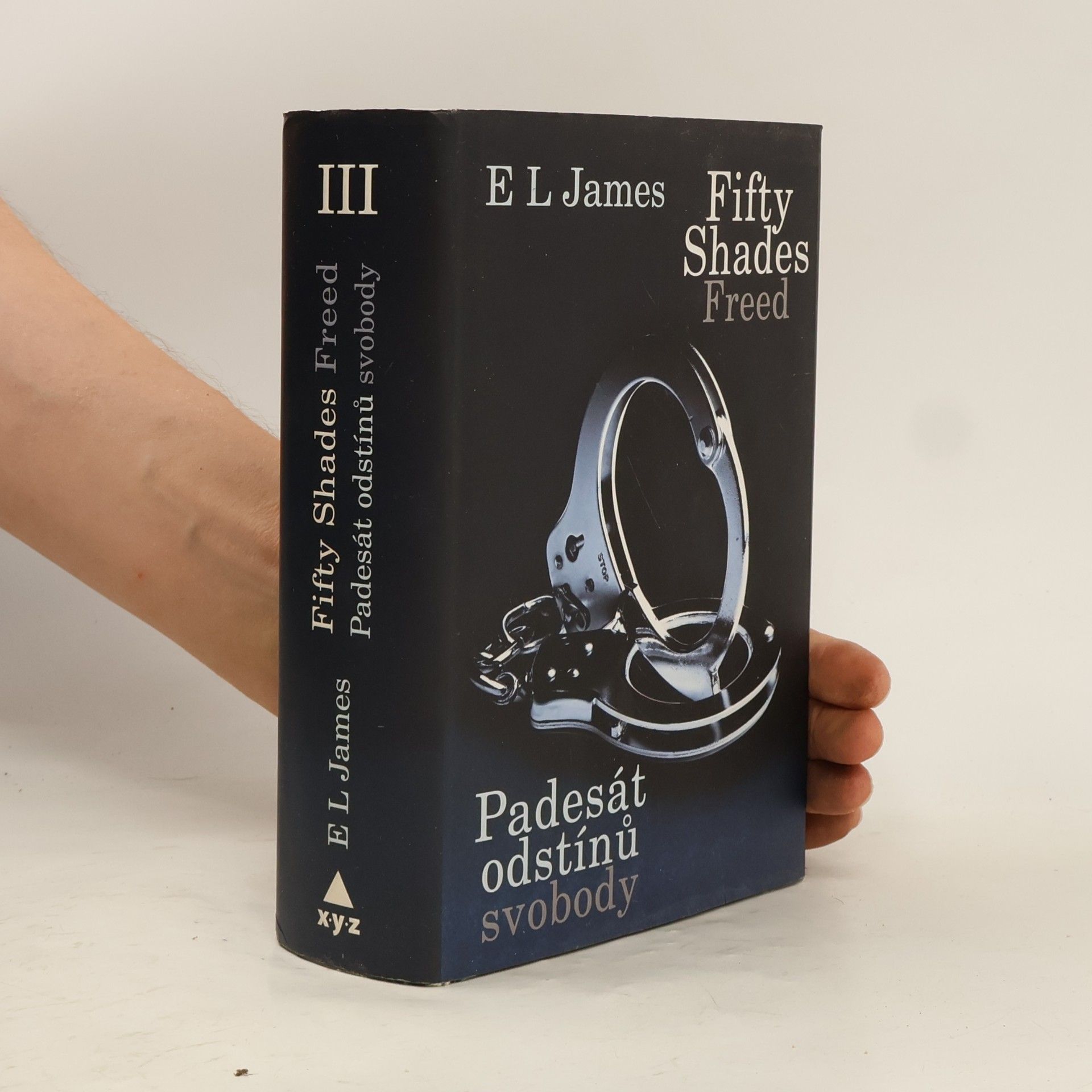 E. L. James Padesát odstínů svobody