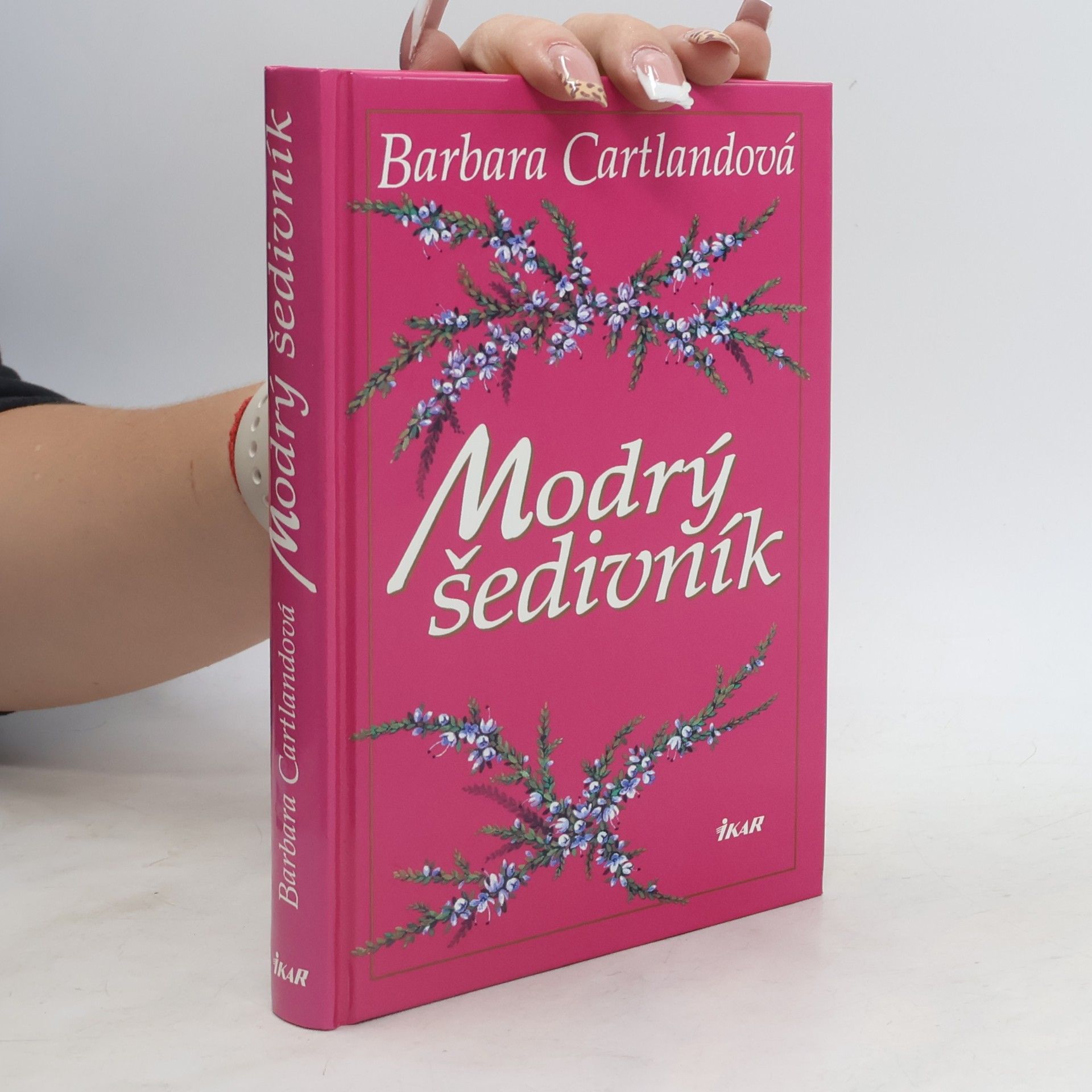 Barbara Cartland Modrý šedivník