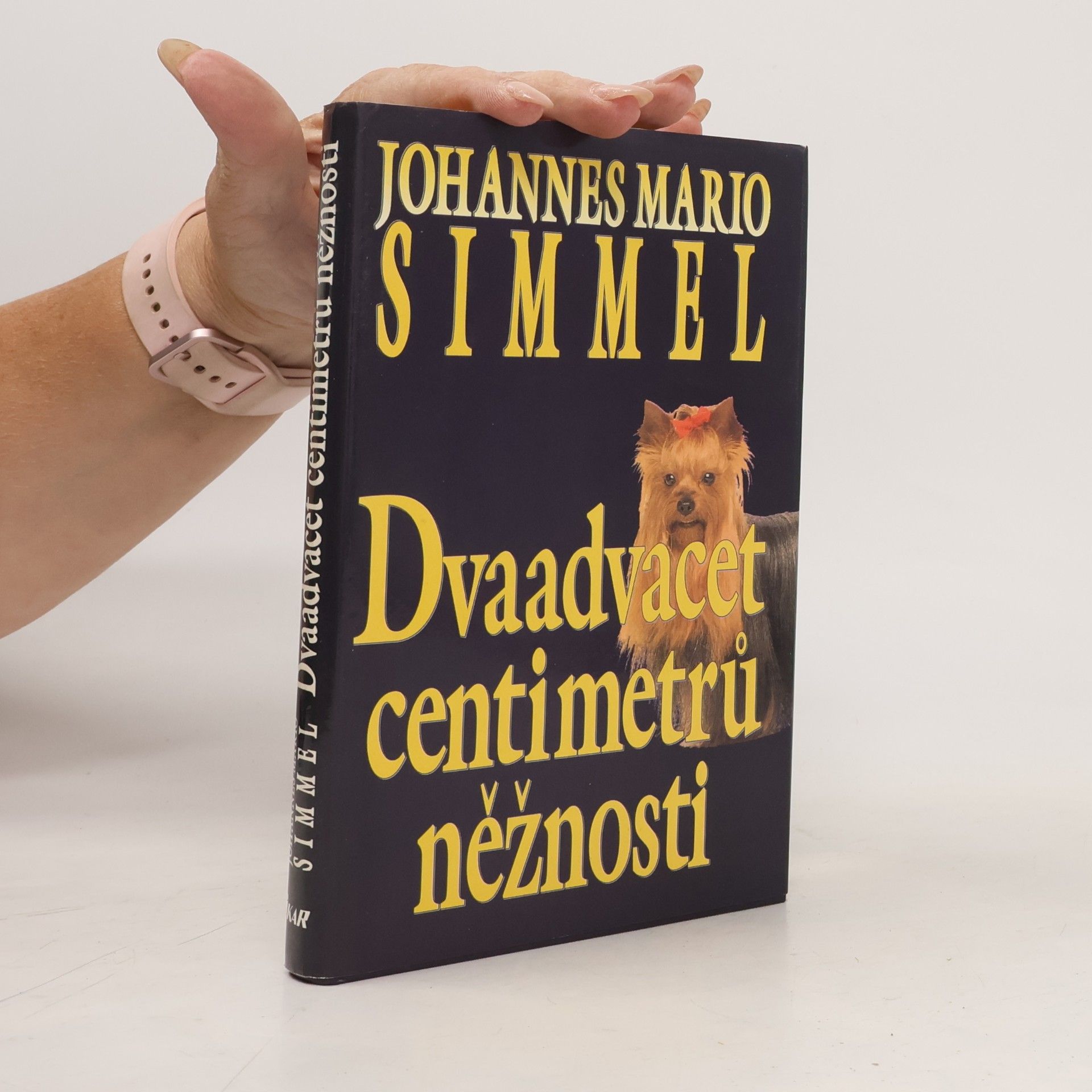 Dvaadvacet centimetrů něžnosti