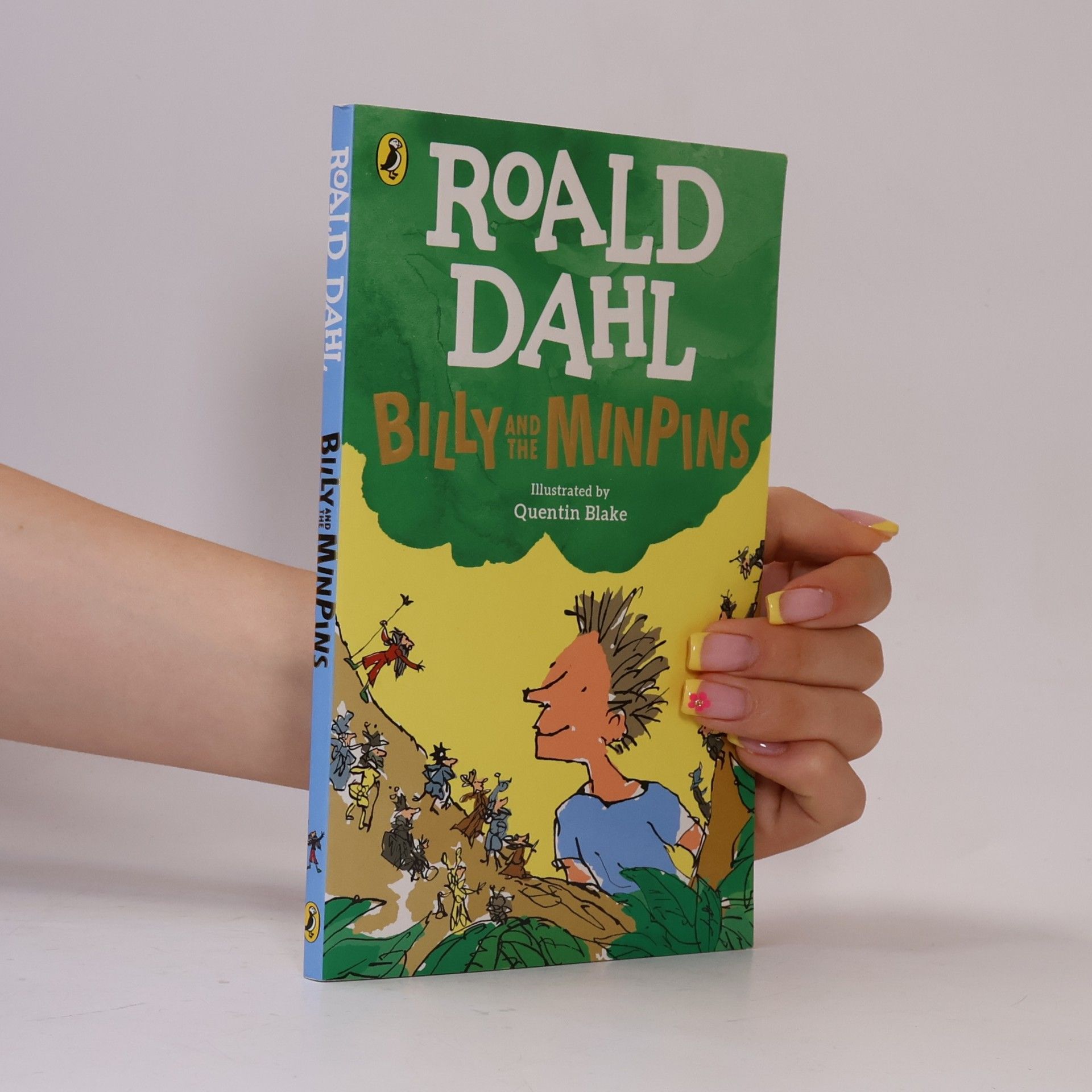 Roald Dahl Billy and the Minpins (illustrated by Quentin Blake)
