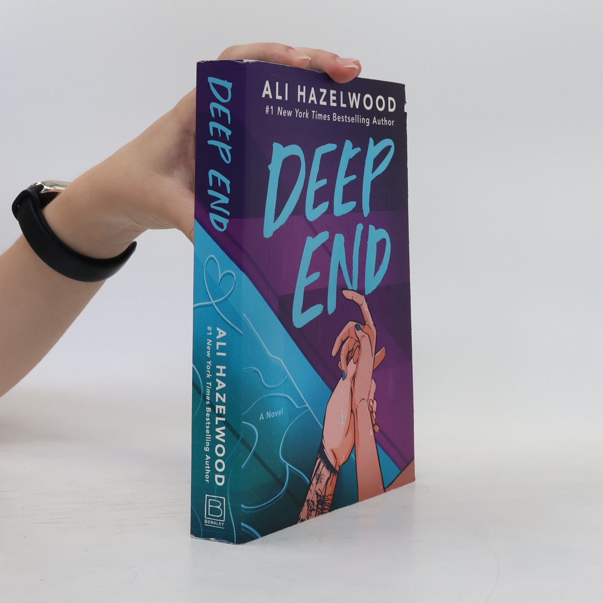 Ali Hazelwood Deep End