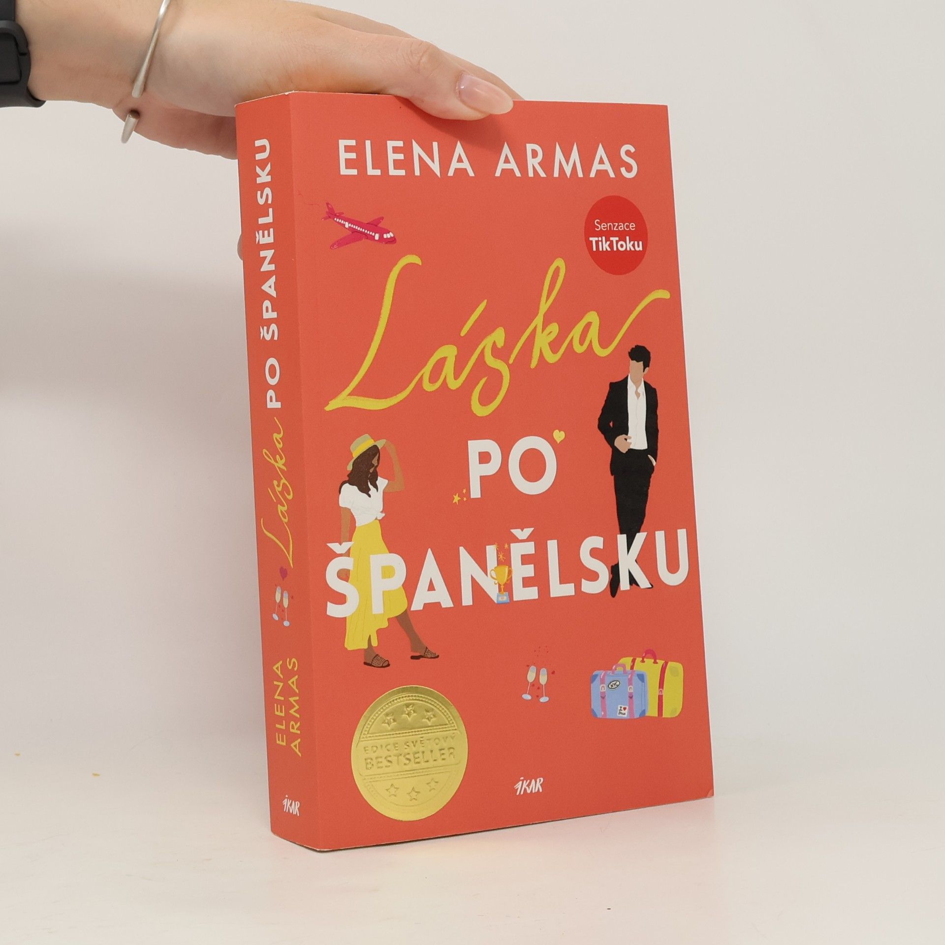 Elena Armas Láska po španělsku