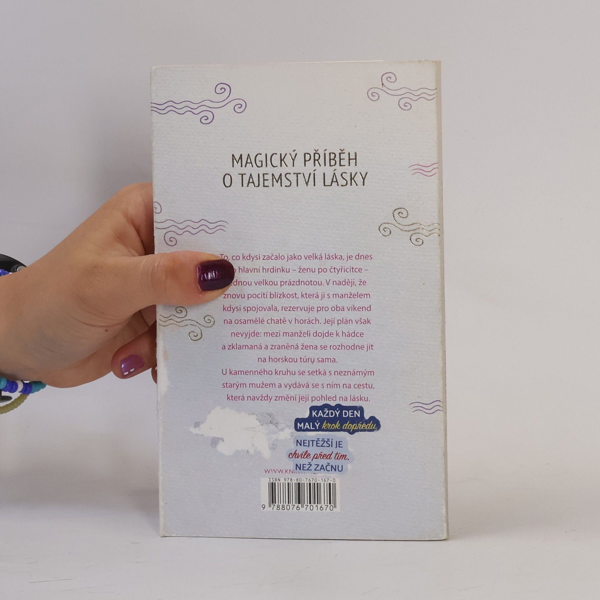 Tessa Randau Hory, mlha, láska a já