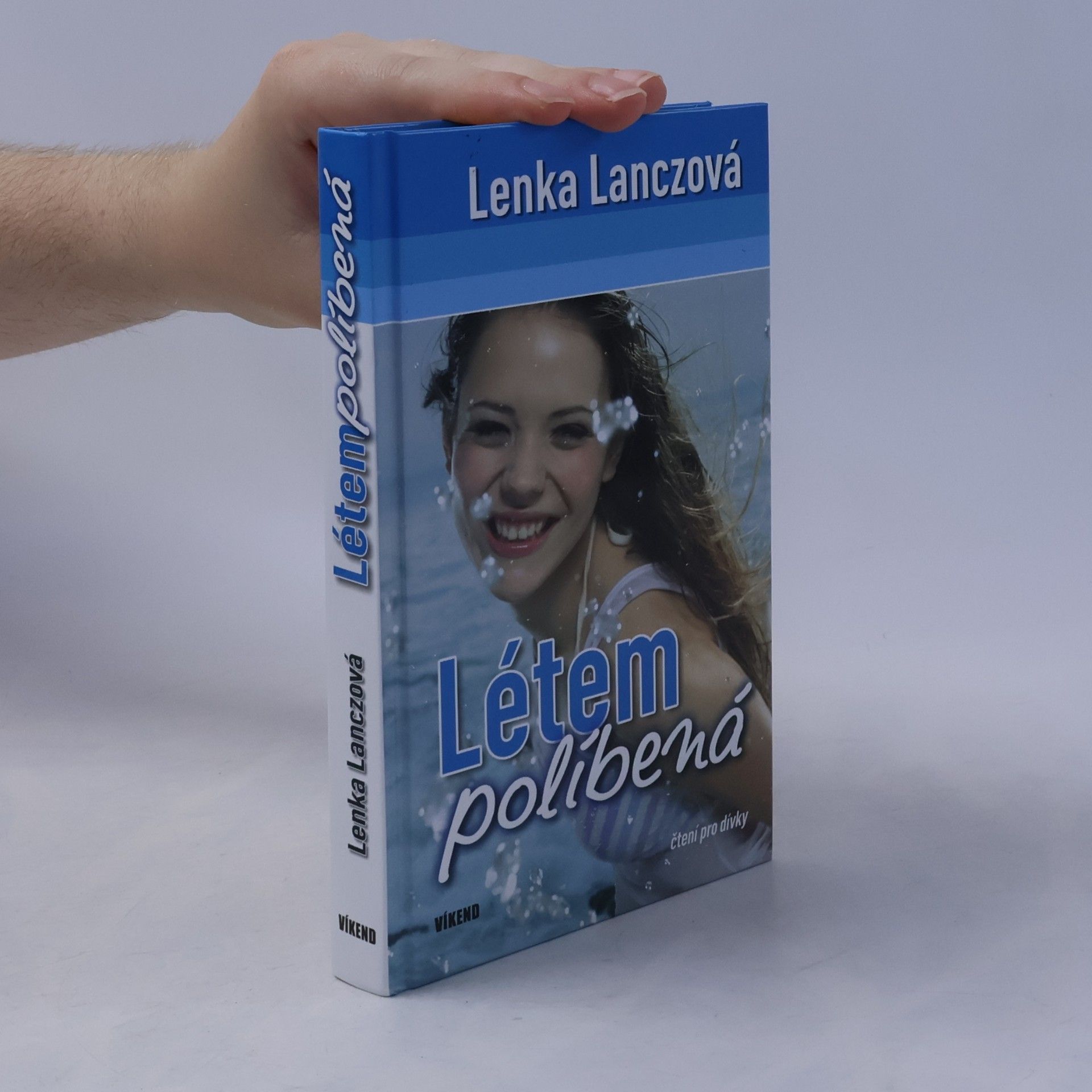 Lenka Lanczová Létem políbená