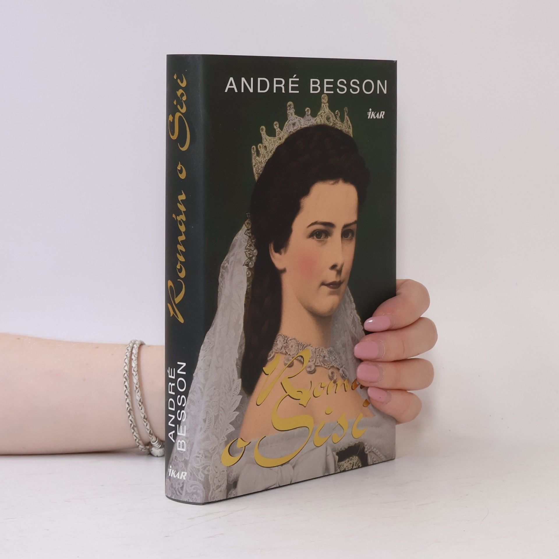André Besson Román o Sisi