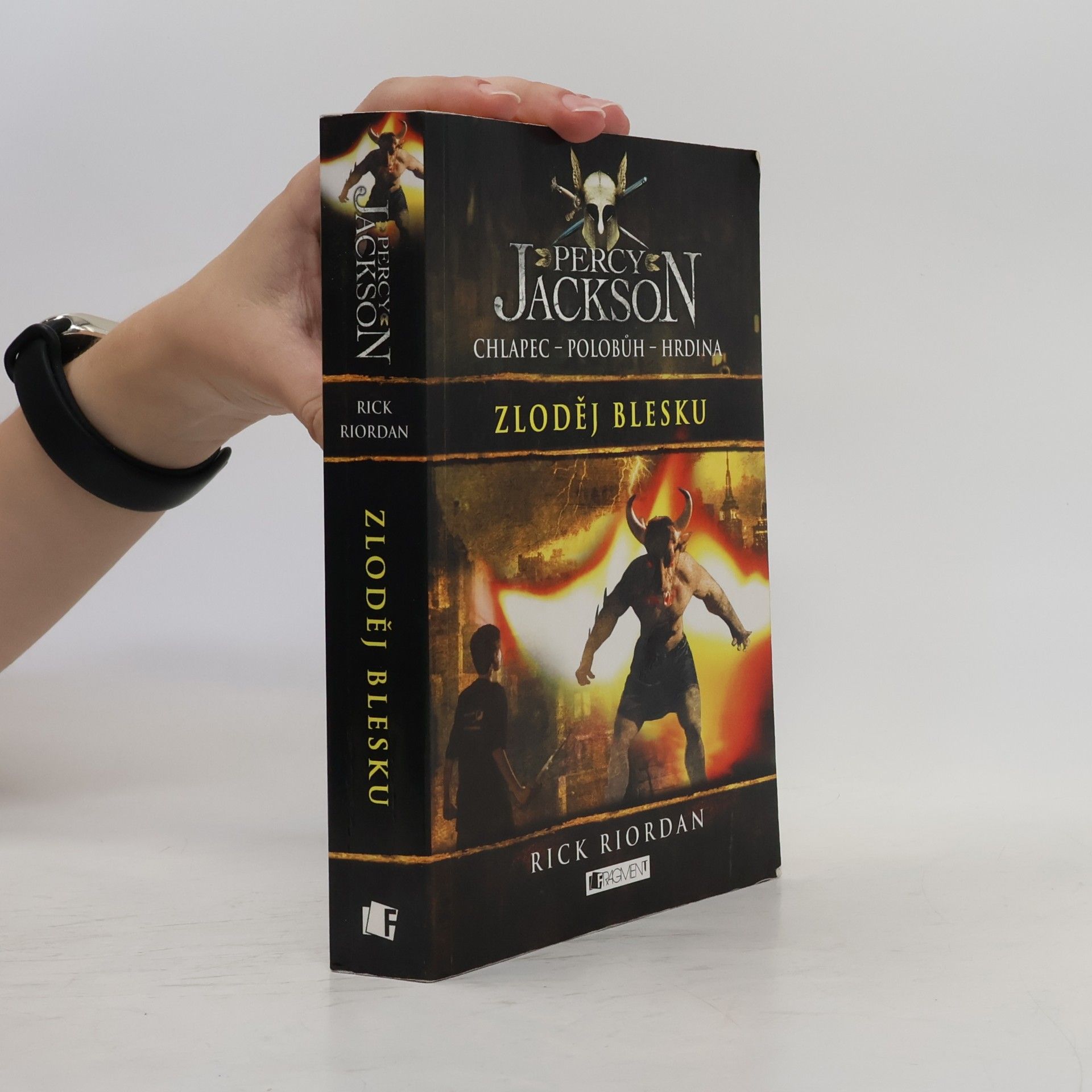 Rick Riordan Percy Jackson. Zloděj blesku