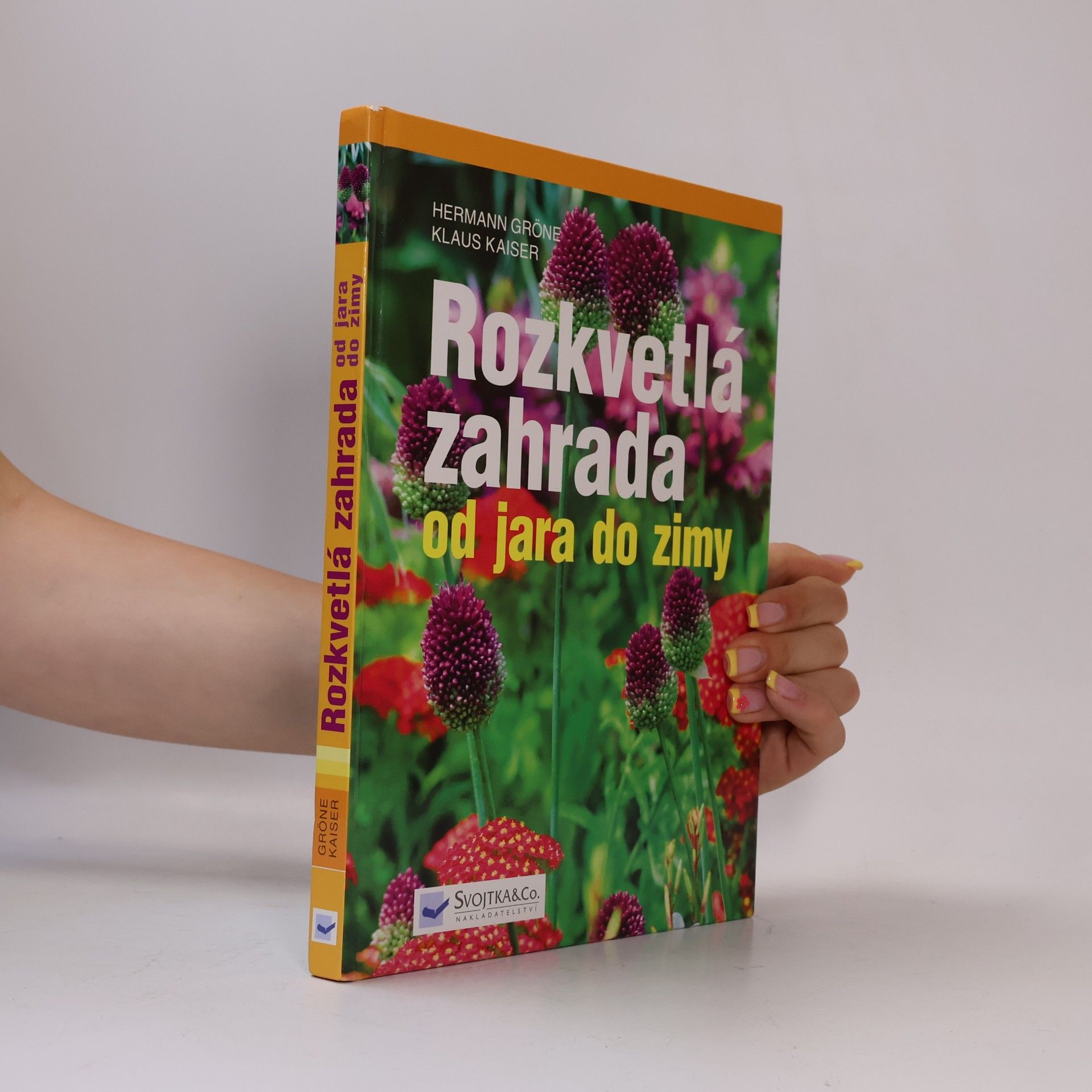 Hermann Gröne Rozkvetlá zahrada od jara do zimy