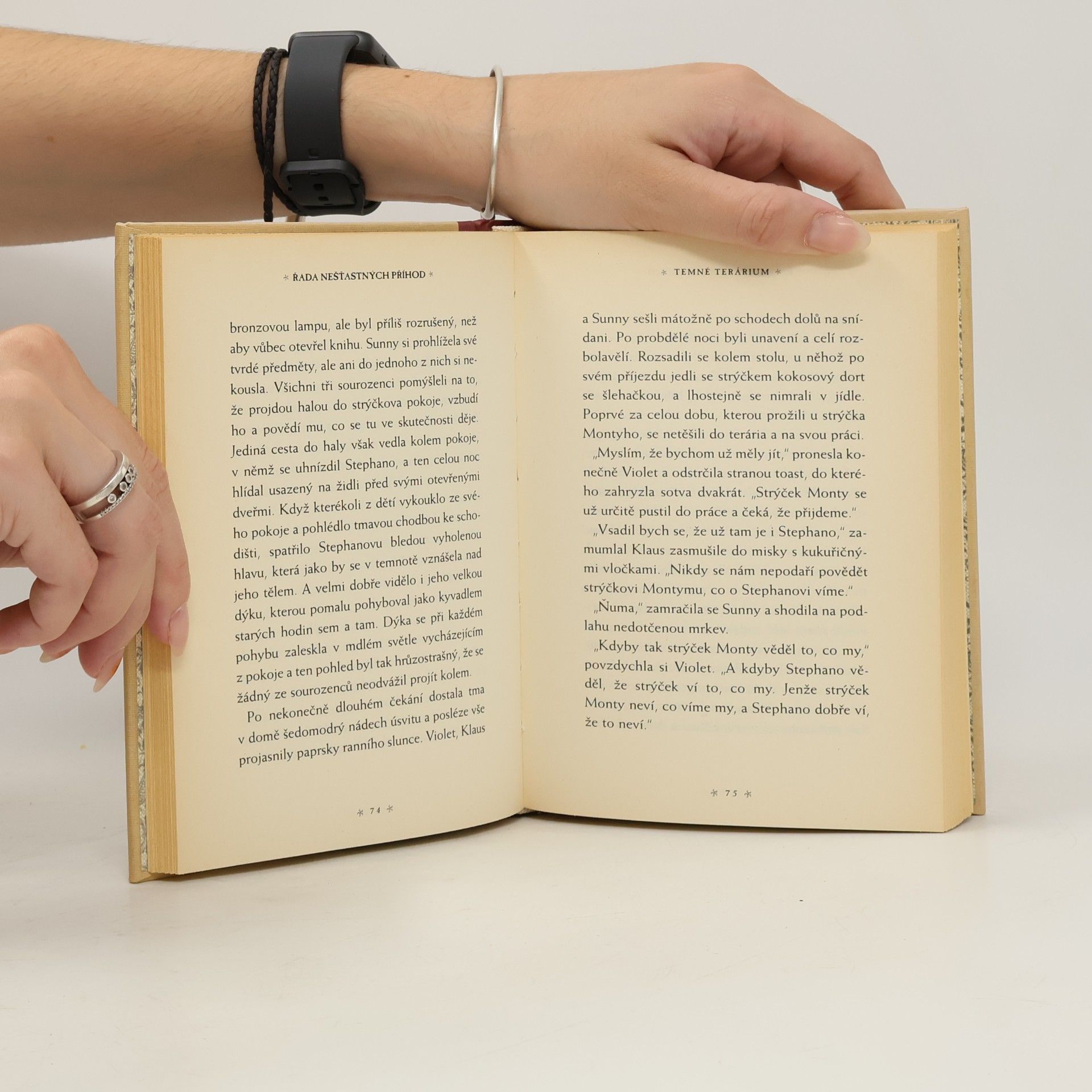 Lemony Snicket Řada nešťastných příhod. Kniha druhá. Temné terárium