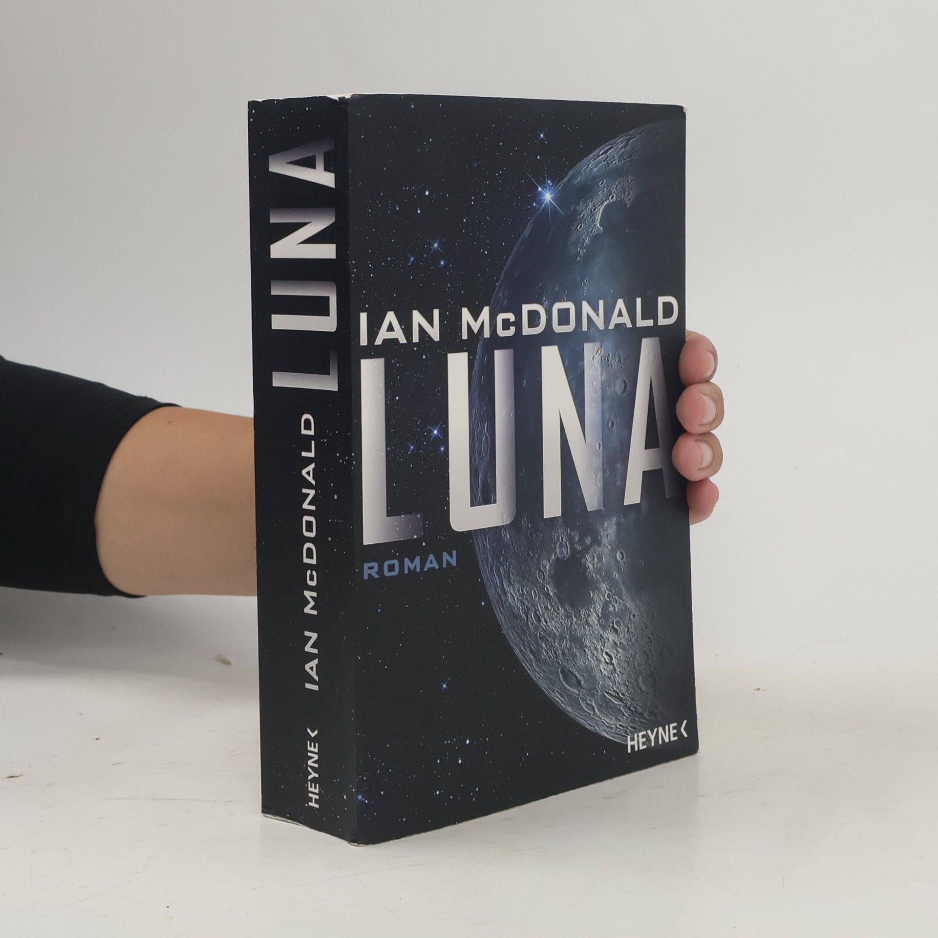 Ian McDonald Luna