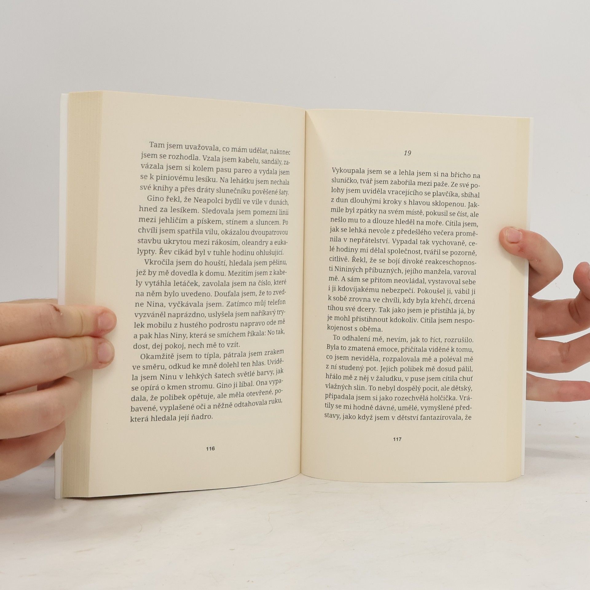 Elena Ferrante Temná dcera